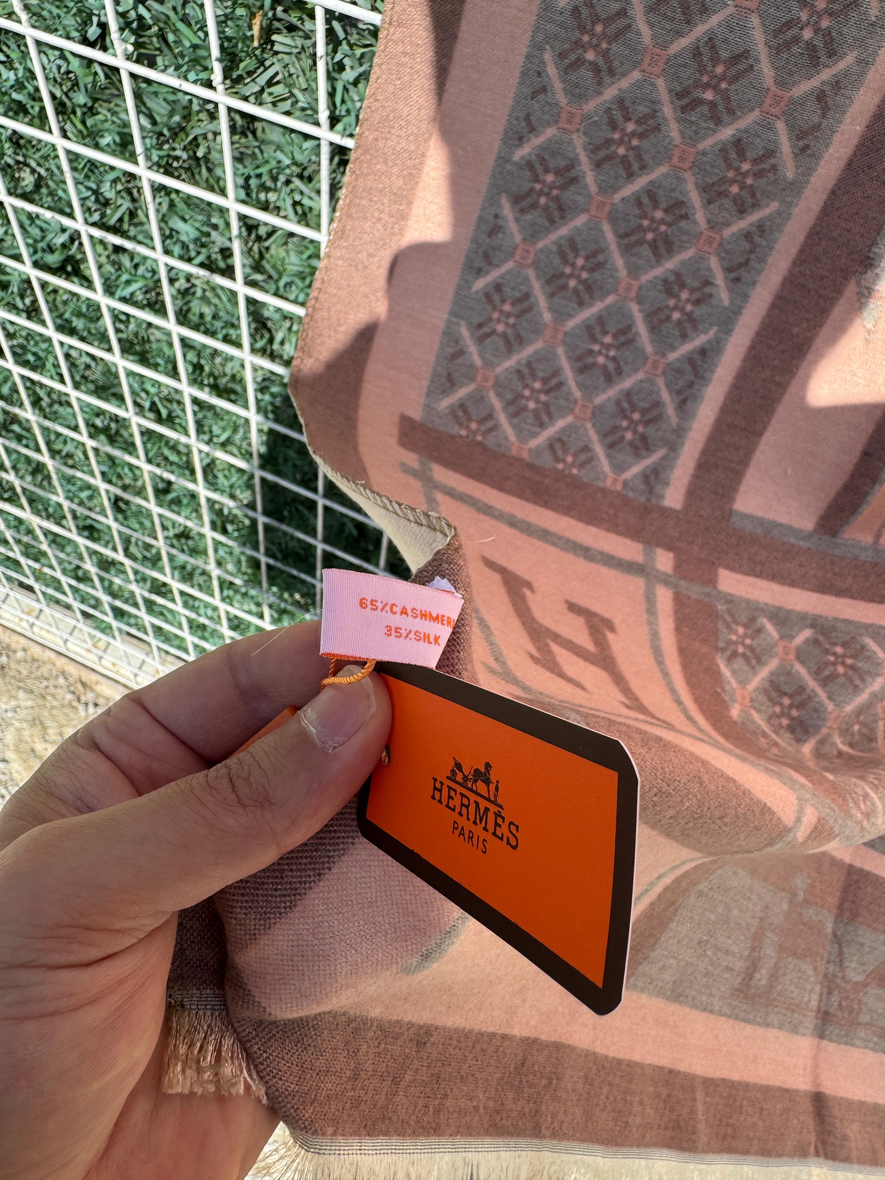 Equestrian Heritage Cashmere-Silk Şal