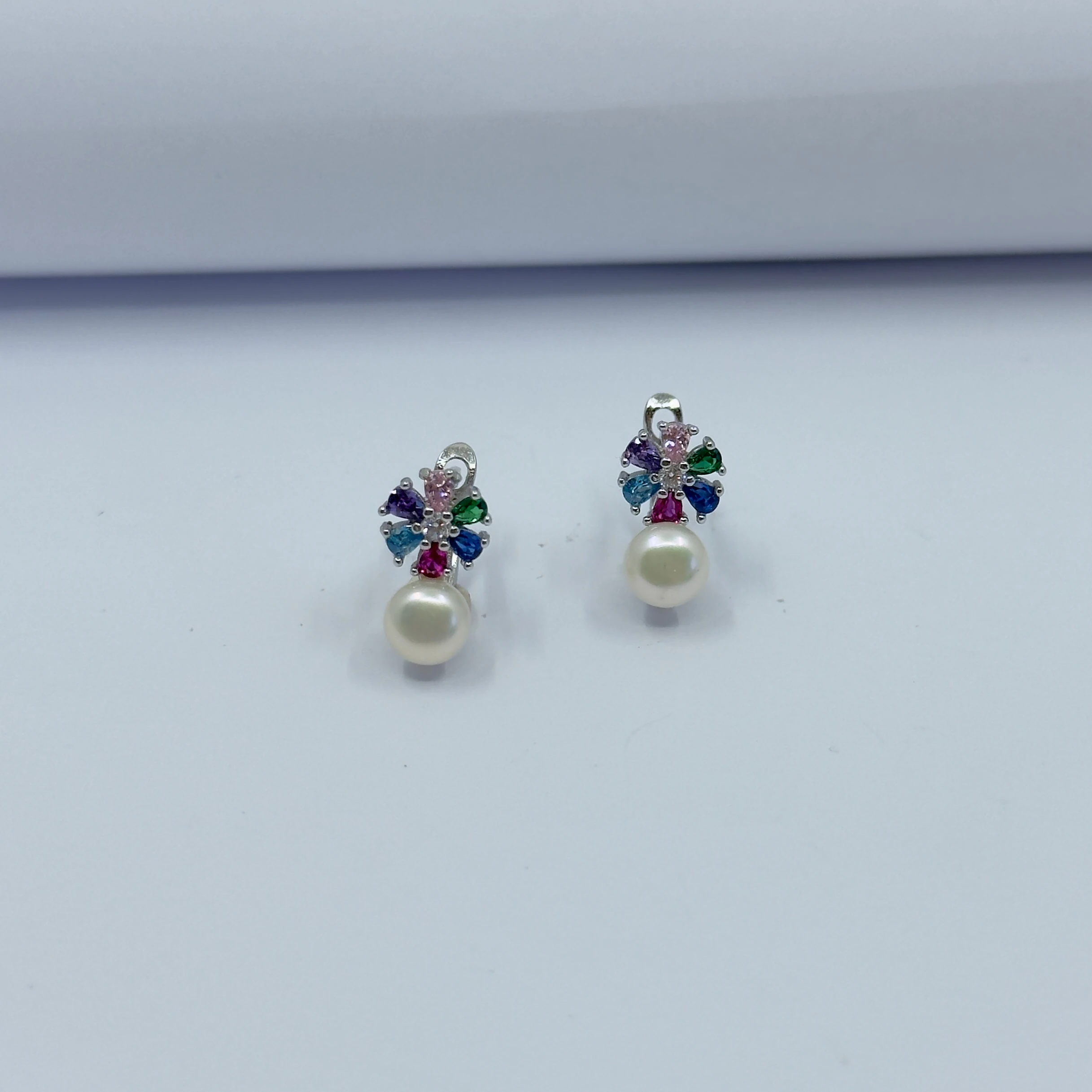 Lunaria Renkli İnci Küpe