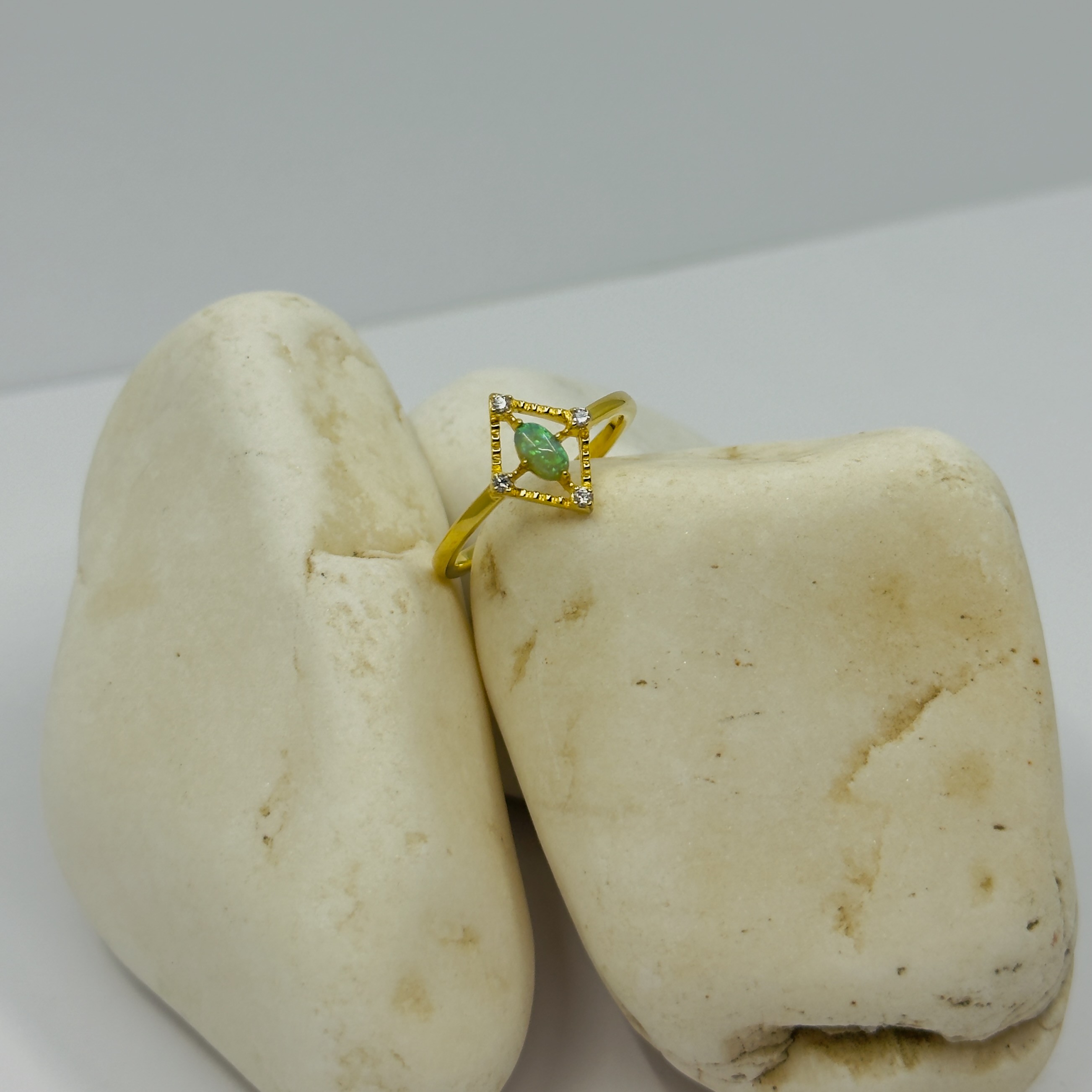 Opal Aura Gümüş Yüzük