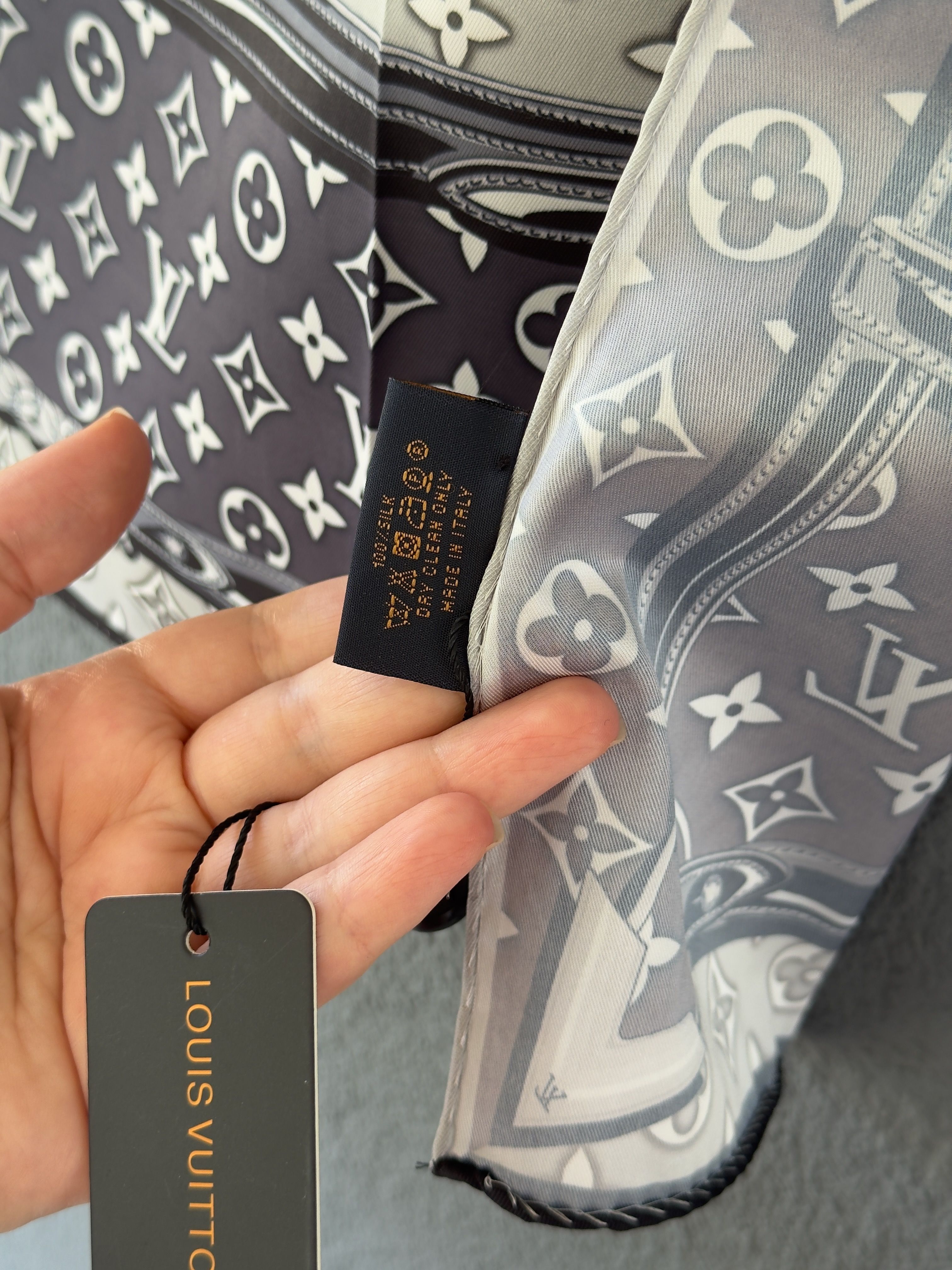Monogram Belt & Chain Noir İpek Şal