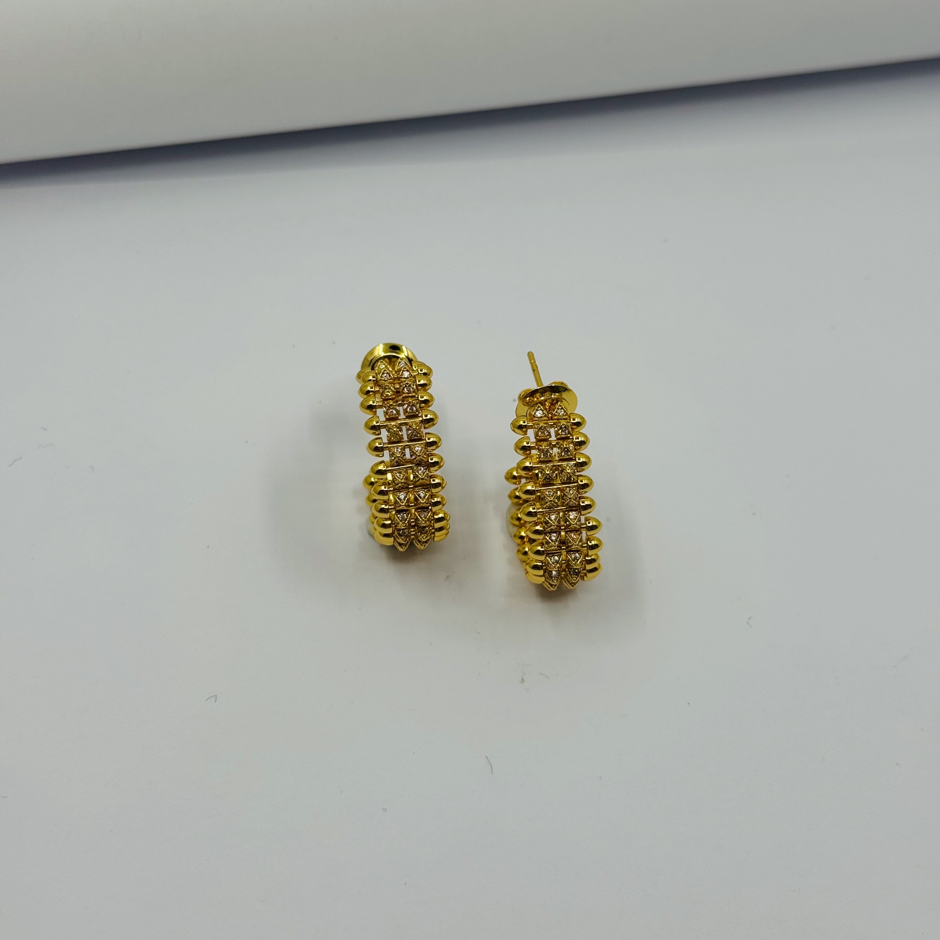 Gold Double Row Taşlı Clash de Crt Küpe