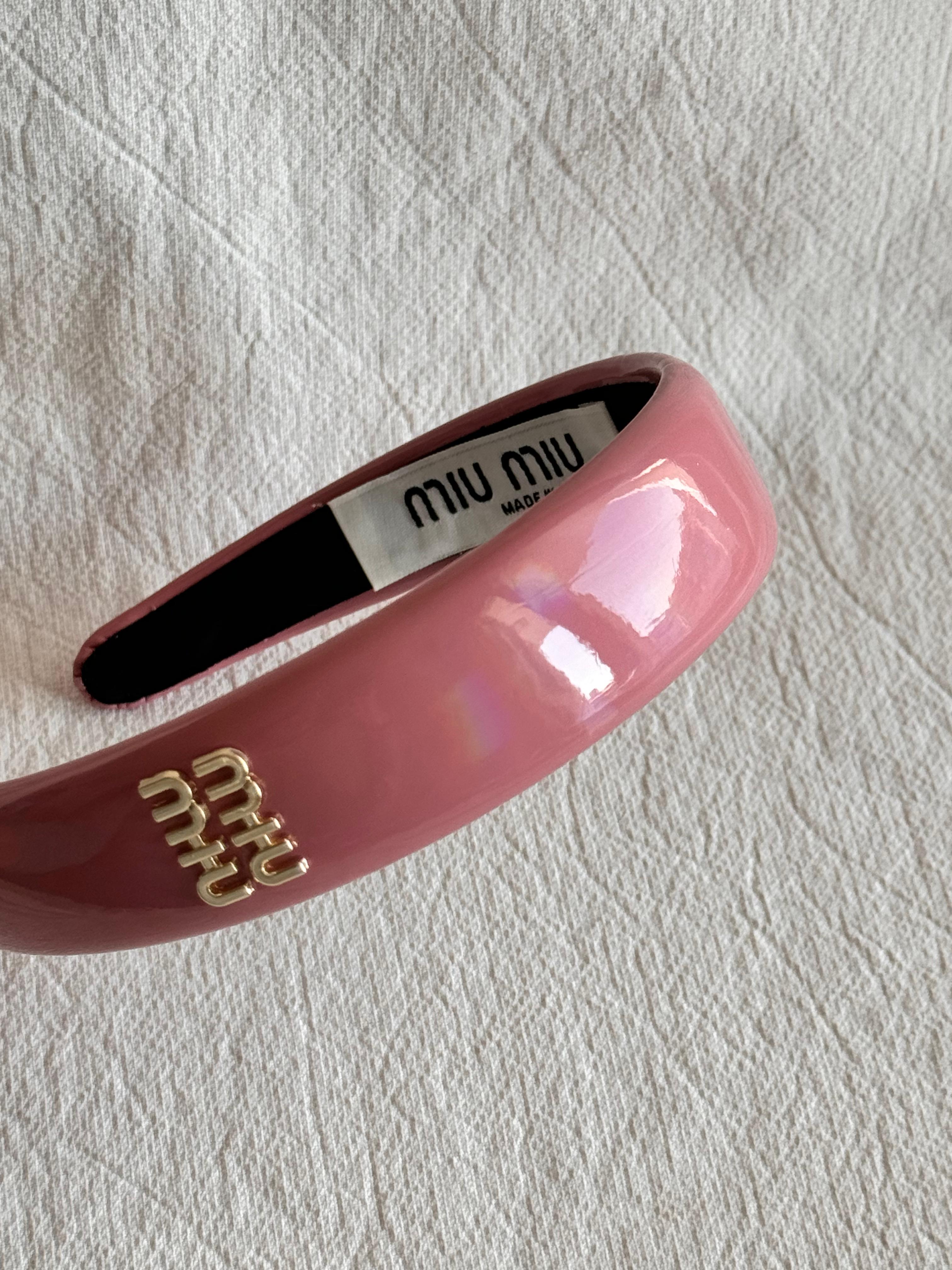 Miu Pembe Yanar Döner Taç