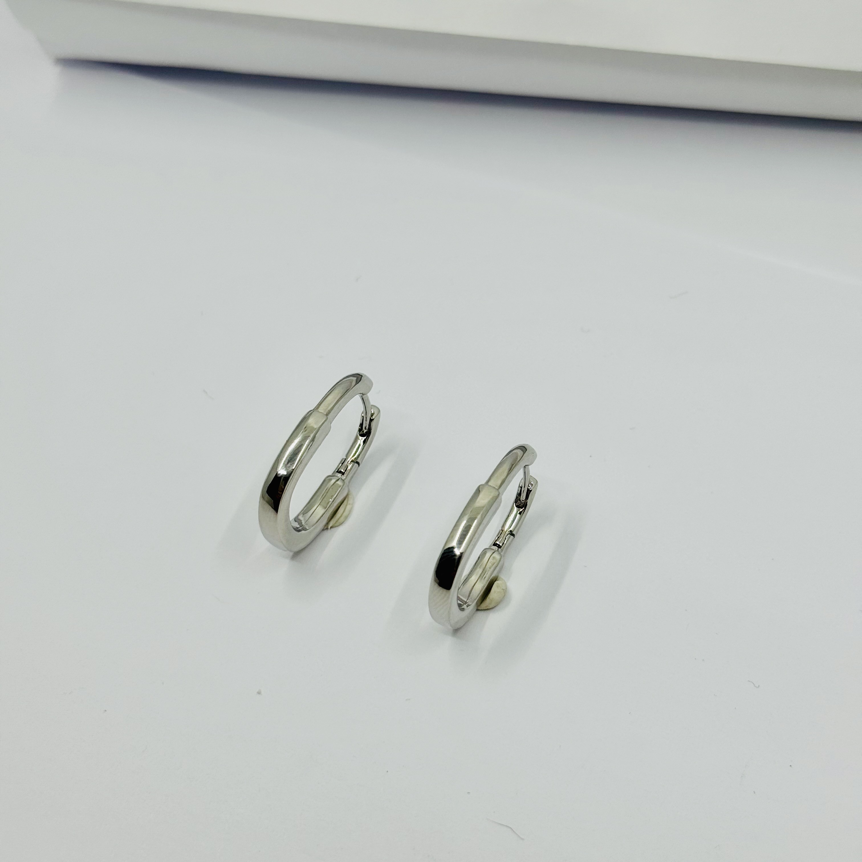 Silver Bangle Küpe