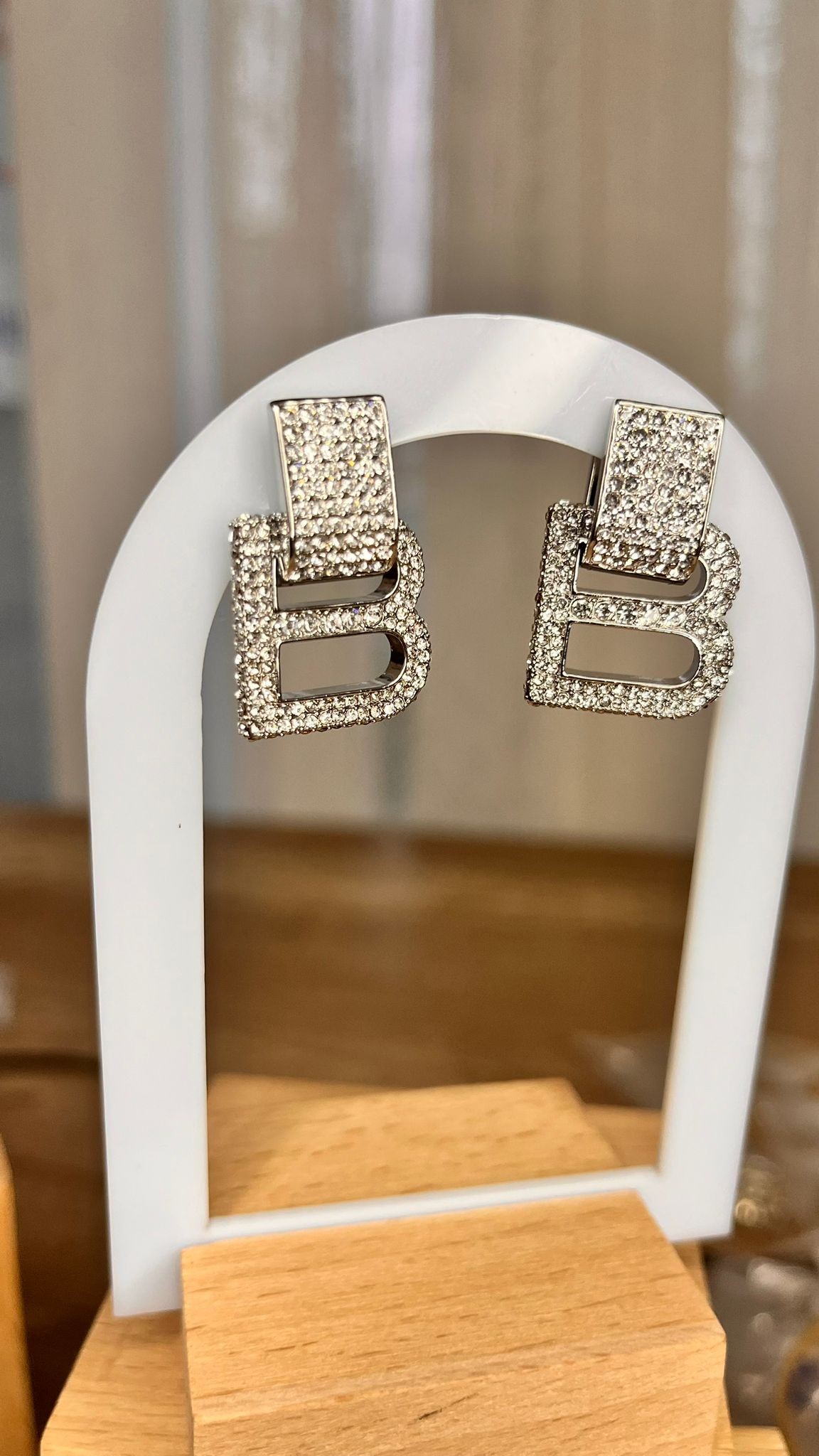 Blncg. Silver Taşlı Logo Küpe