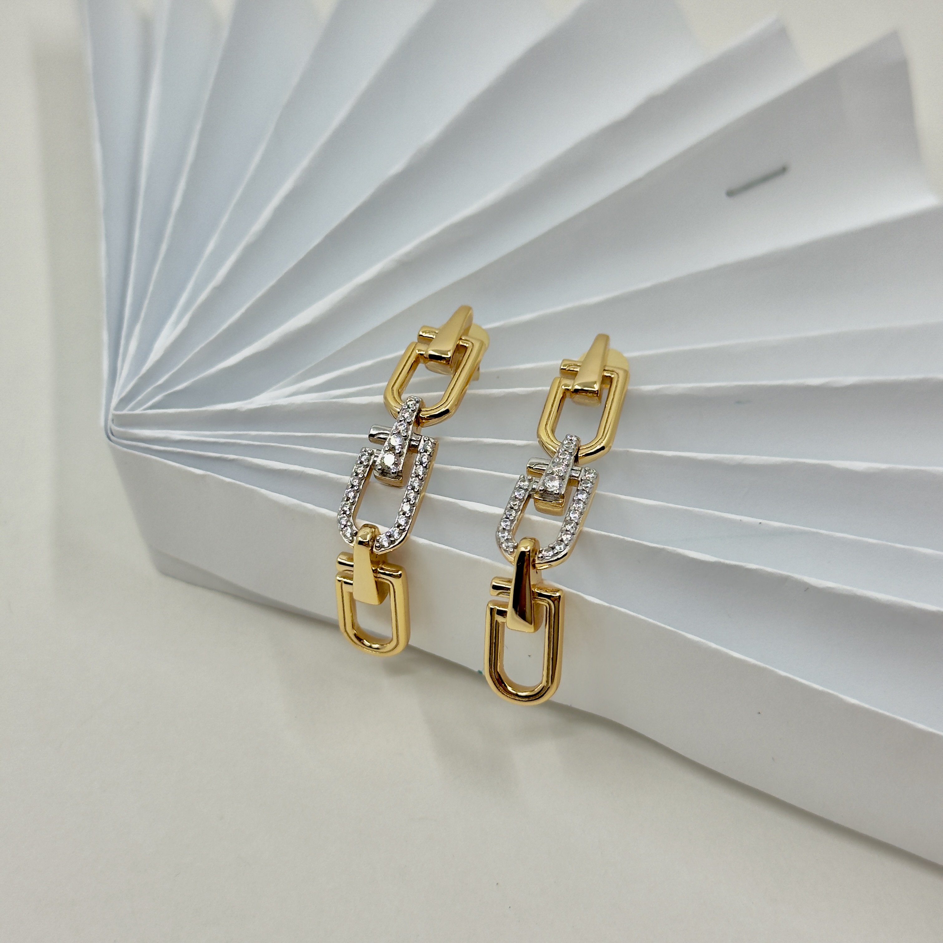 Prem. Gvnchy Link Luxe Küpe