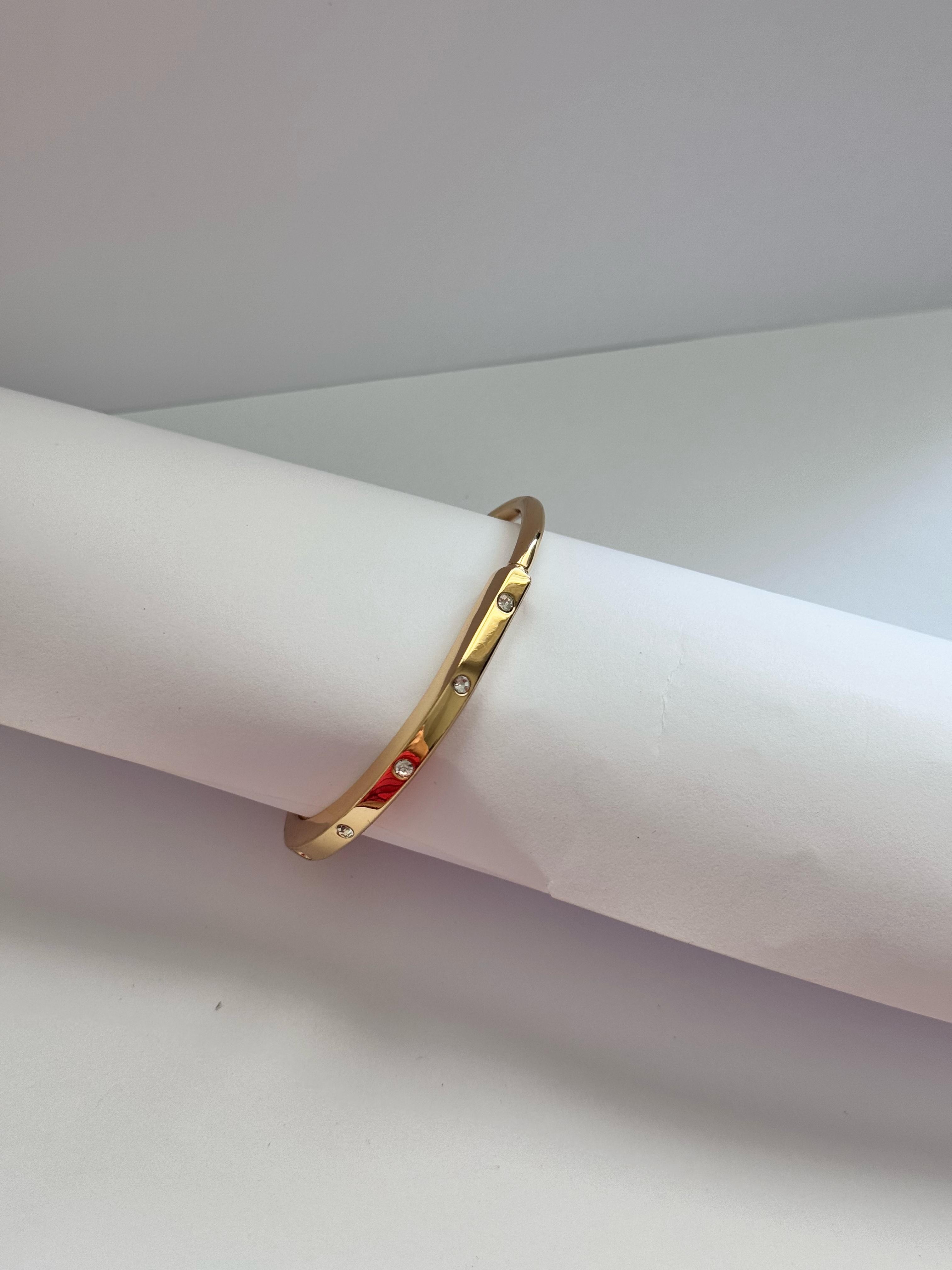 Tiff. Bangle Ara Taşlı Gold Bileklik
