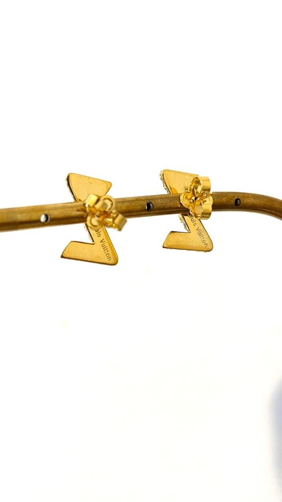 LV. Gold Taşlı "Z" Küpe