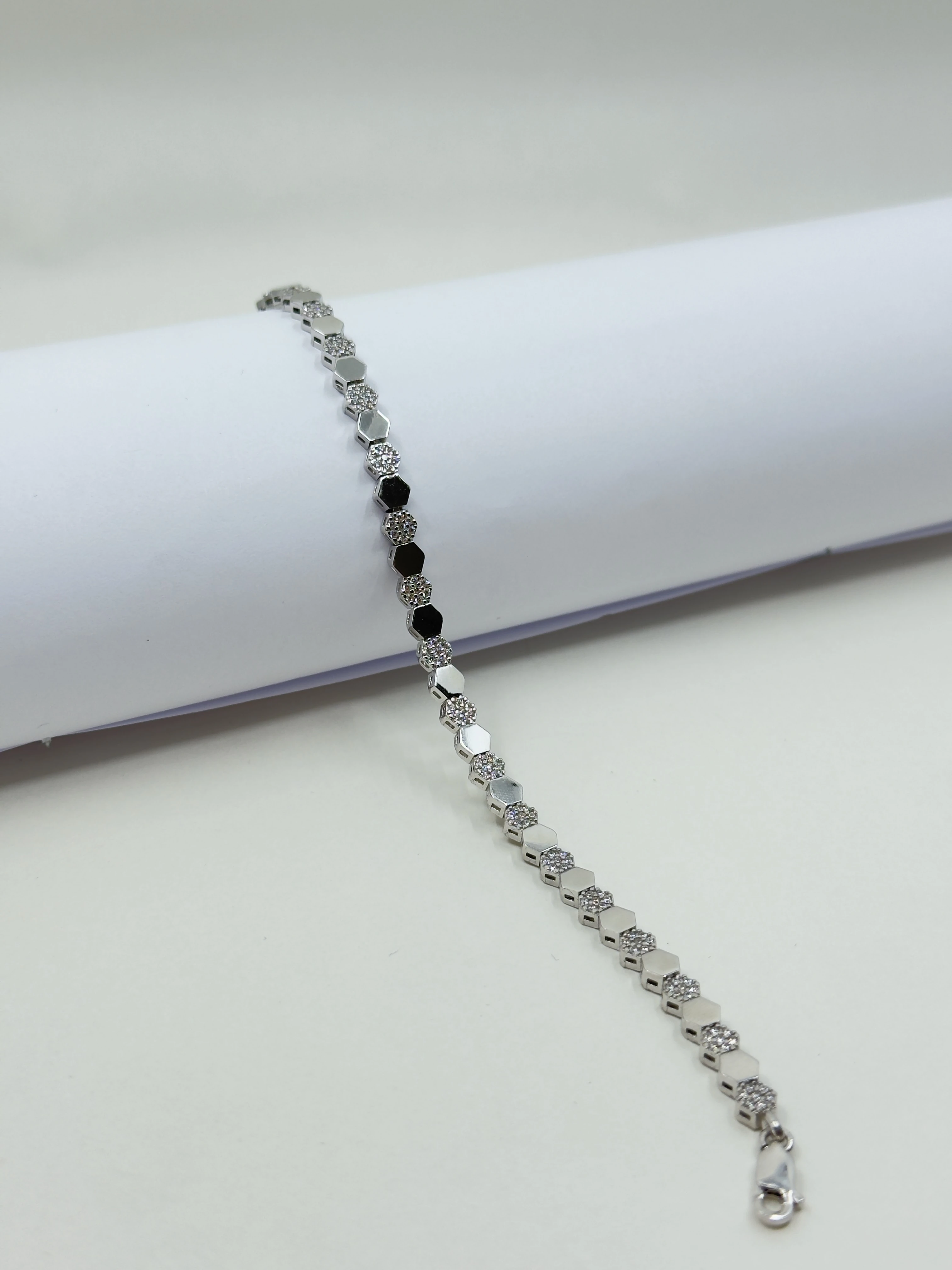 Ara Taşlı Petek Model Bileklik