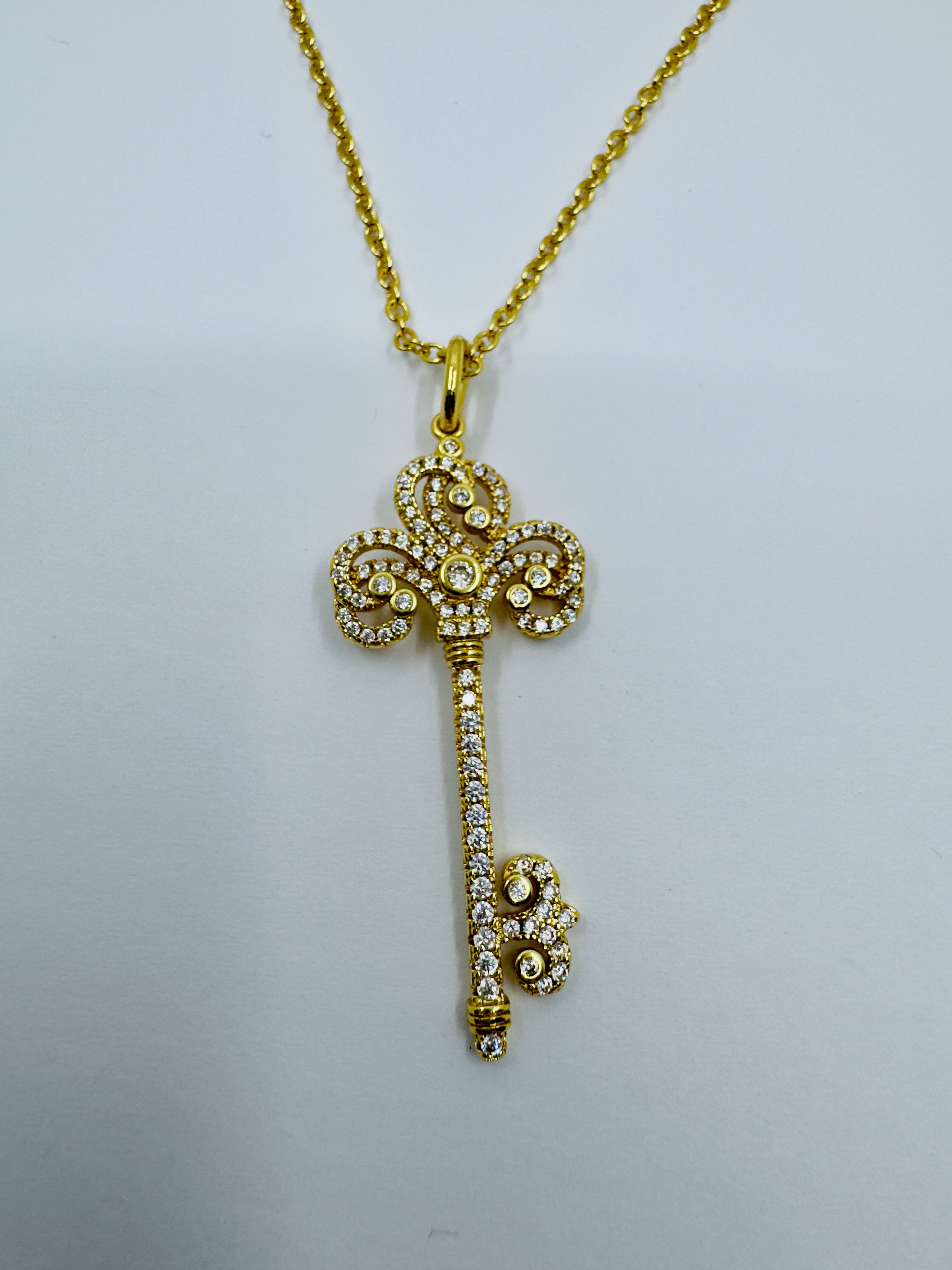 Fleur de Lys Kolye