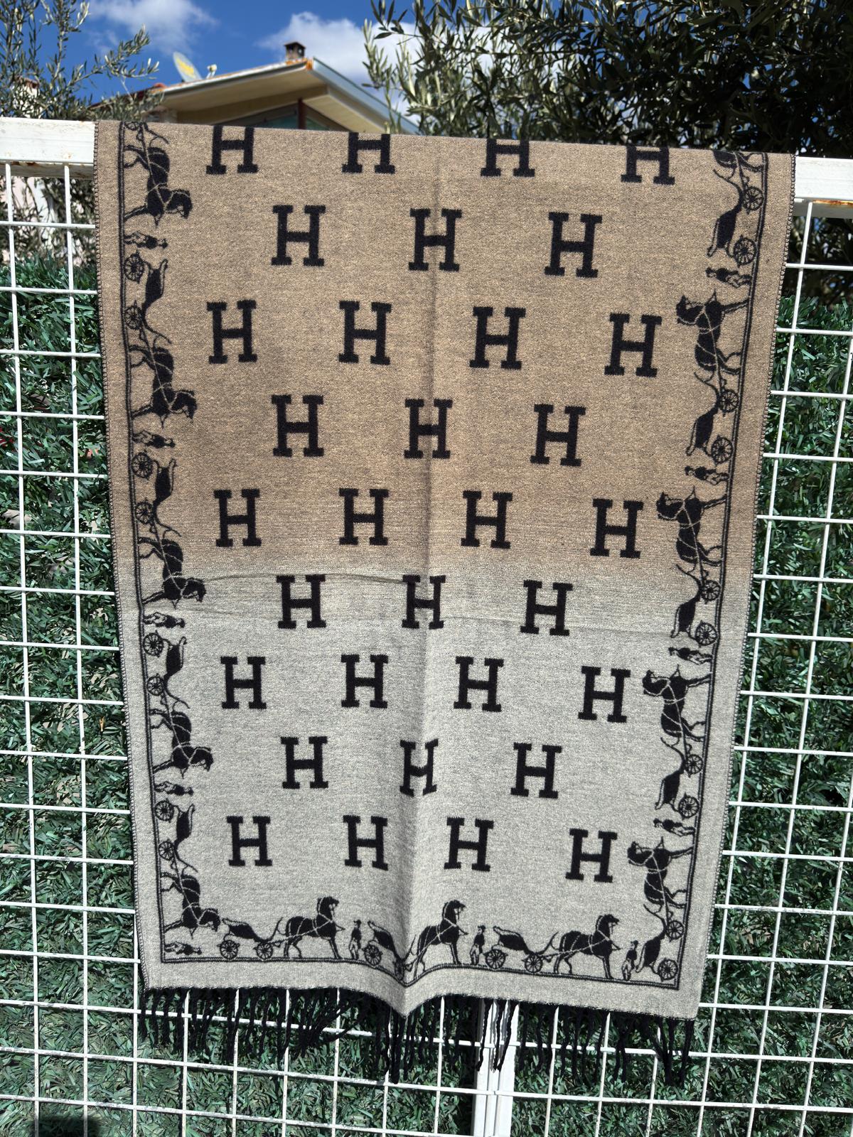 H Carriage Noir & Beige Kaşmir & İpek Şal