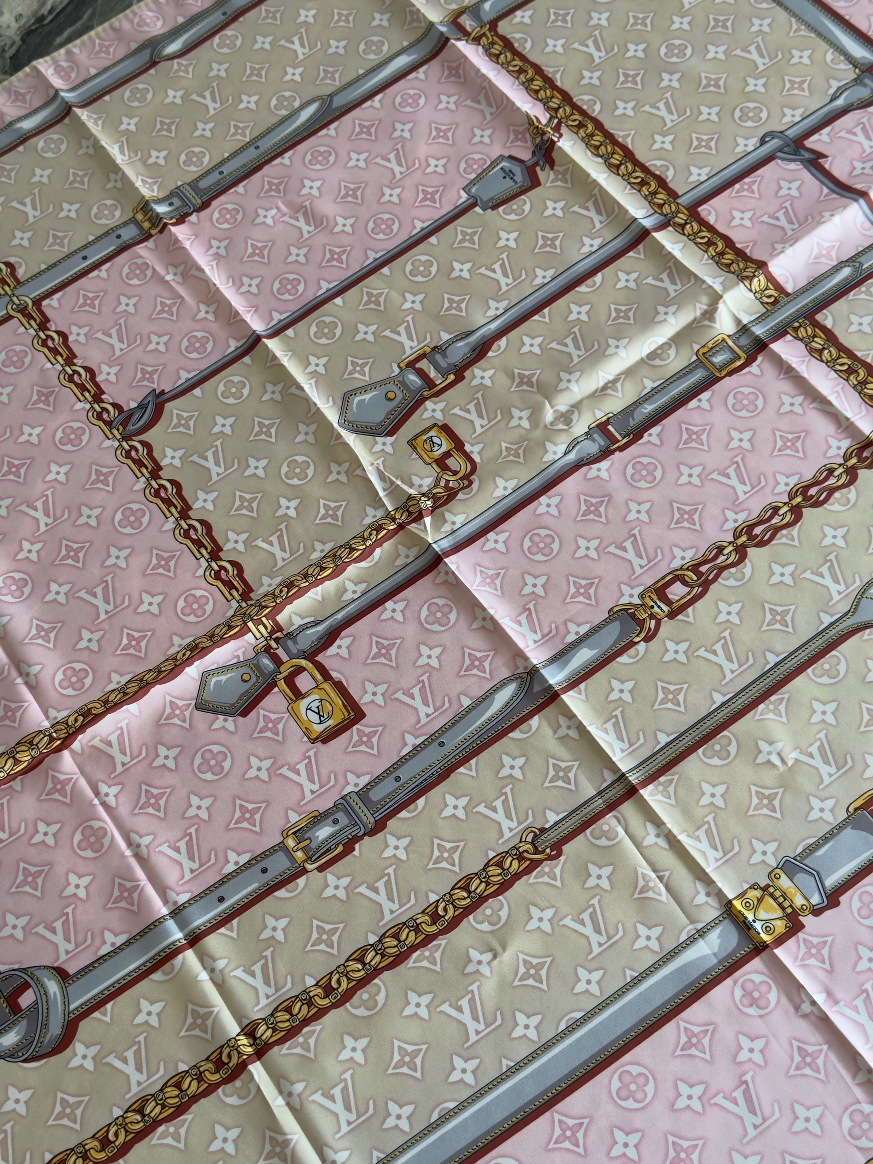 Monogram Belt & Chain Pastel İpek Şal