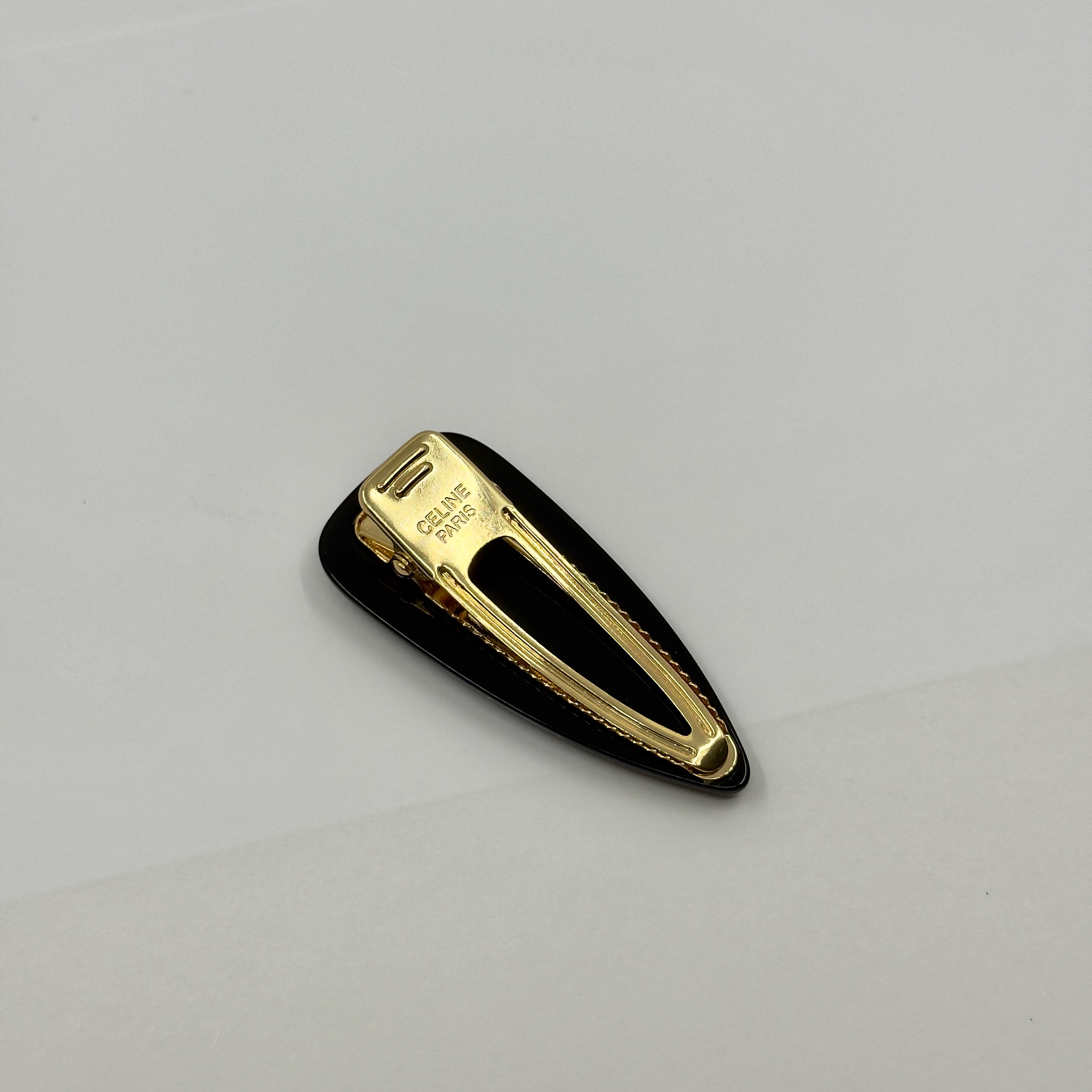Clne. Siyah Gold Logo Toka