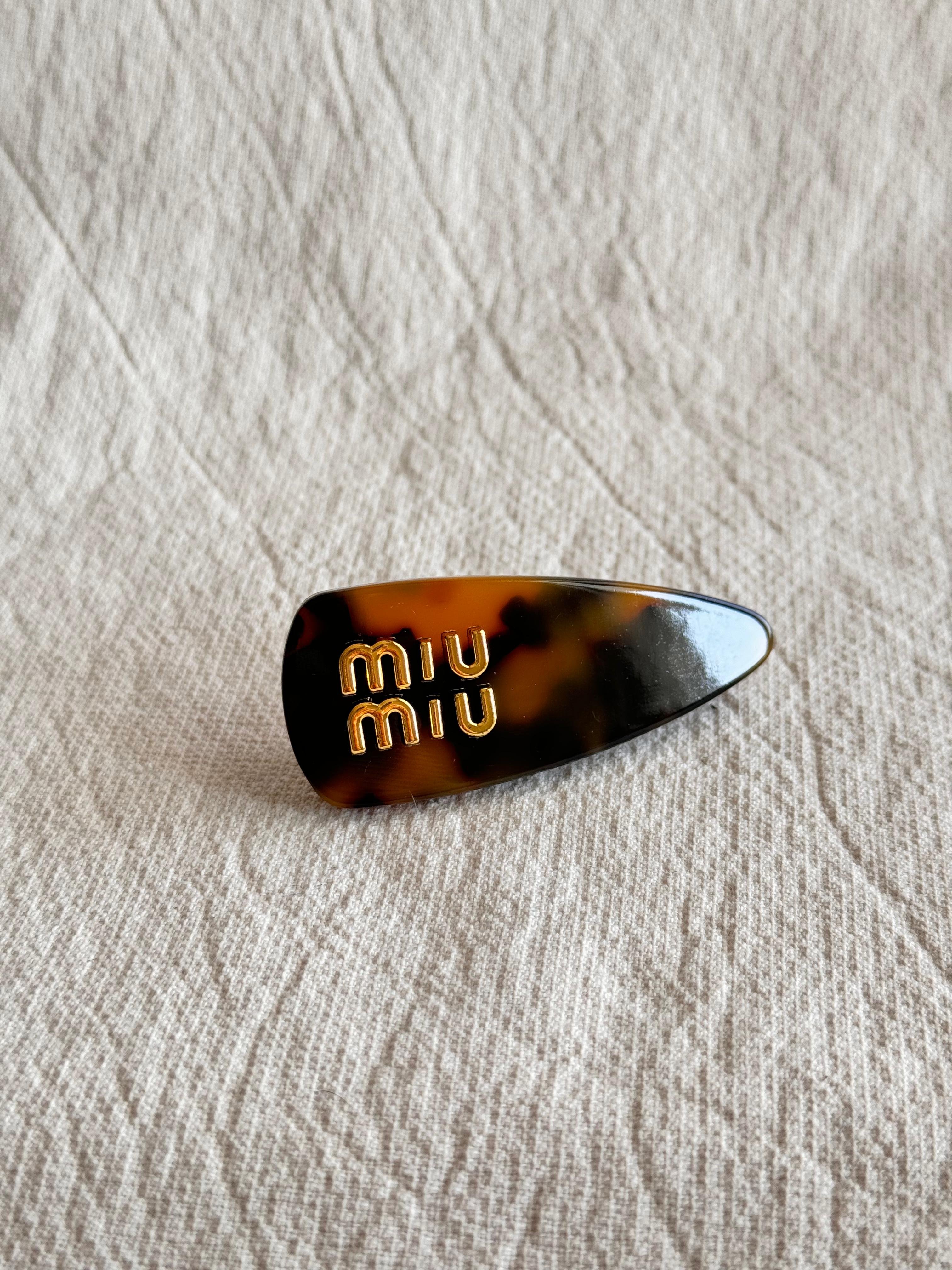 Miu. Leopar Desenli Kemik Toka