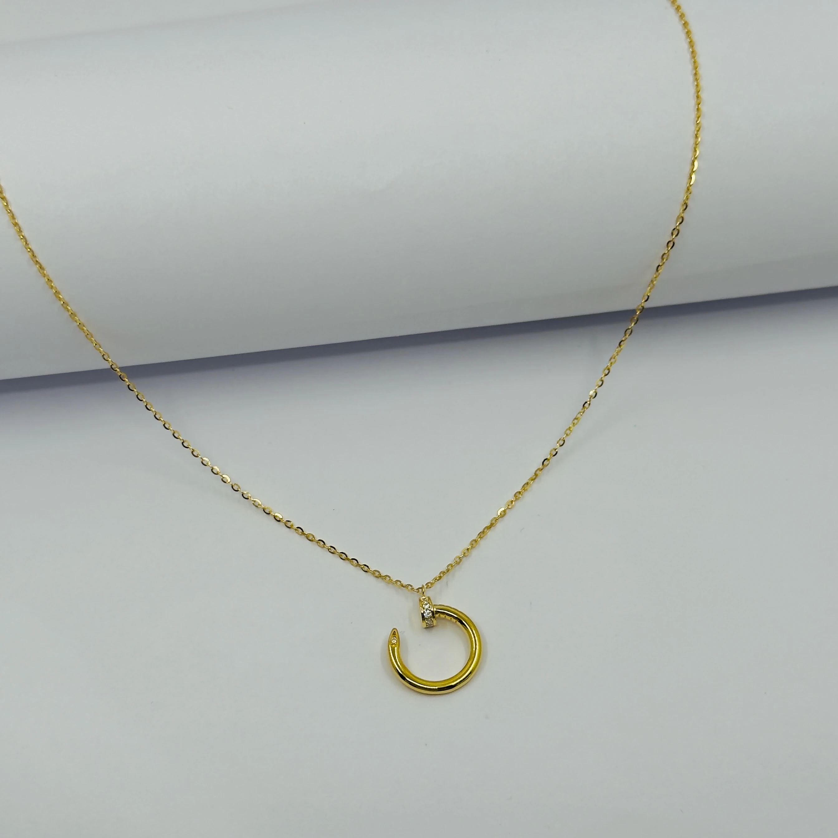 Casual. Gold Ucu Taşlı Juste Clou Kolye