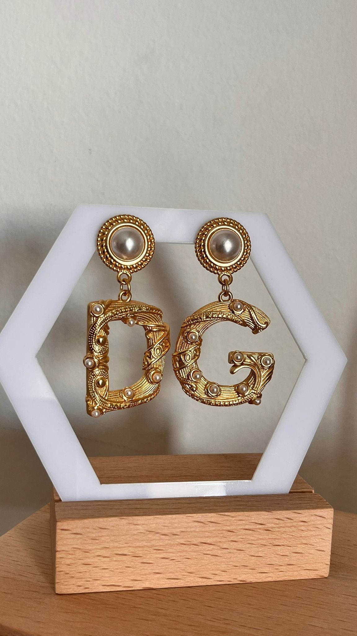 DolceG. Amore Gold İnci Detaylı Küpe