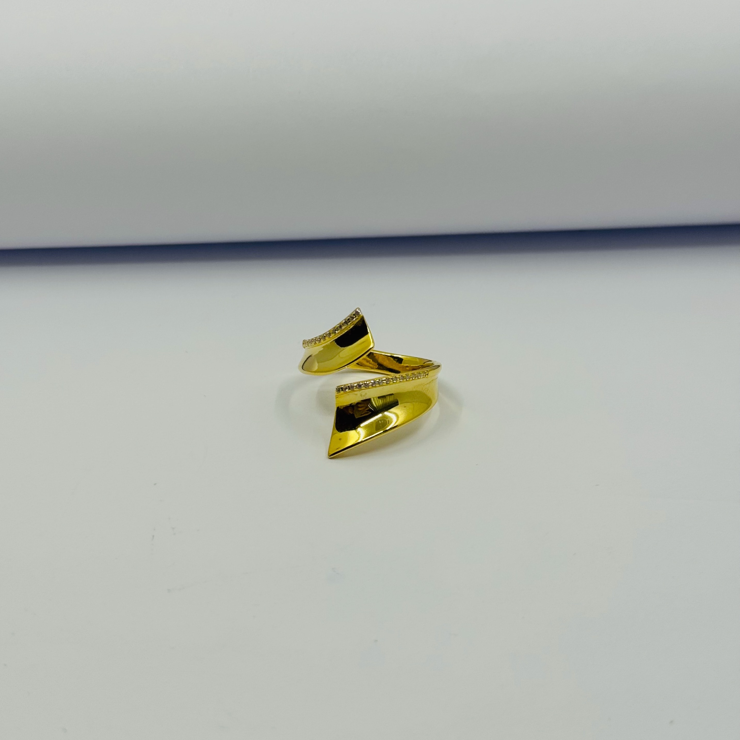 Gold Zephyr Yüzük