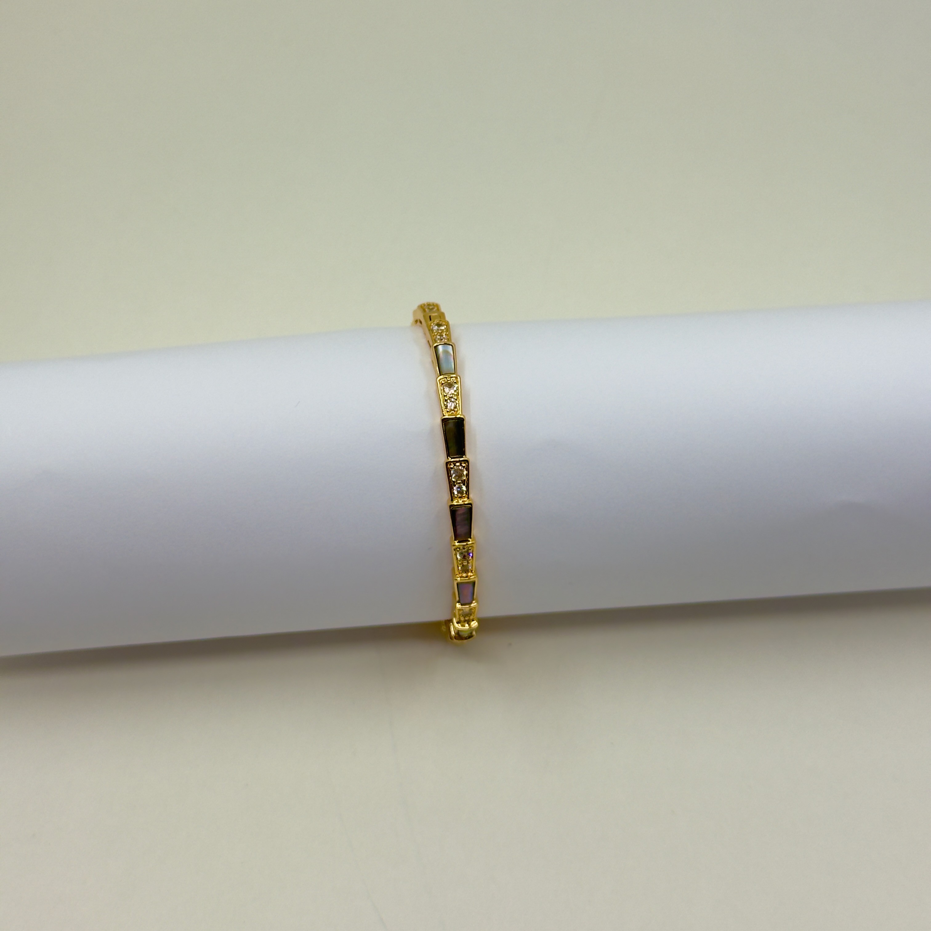 Bvl. Gold Füme Detay Serpenti Bileklik