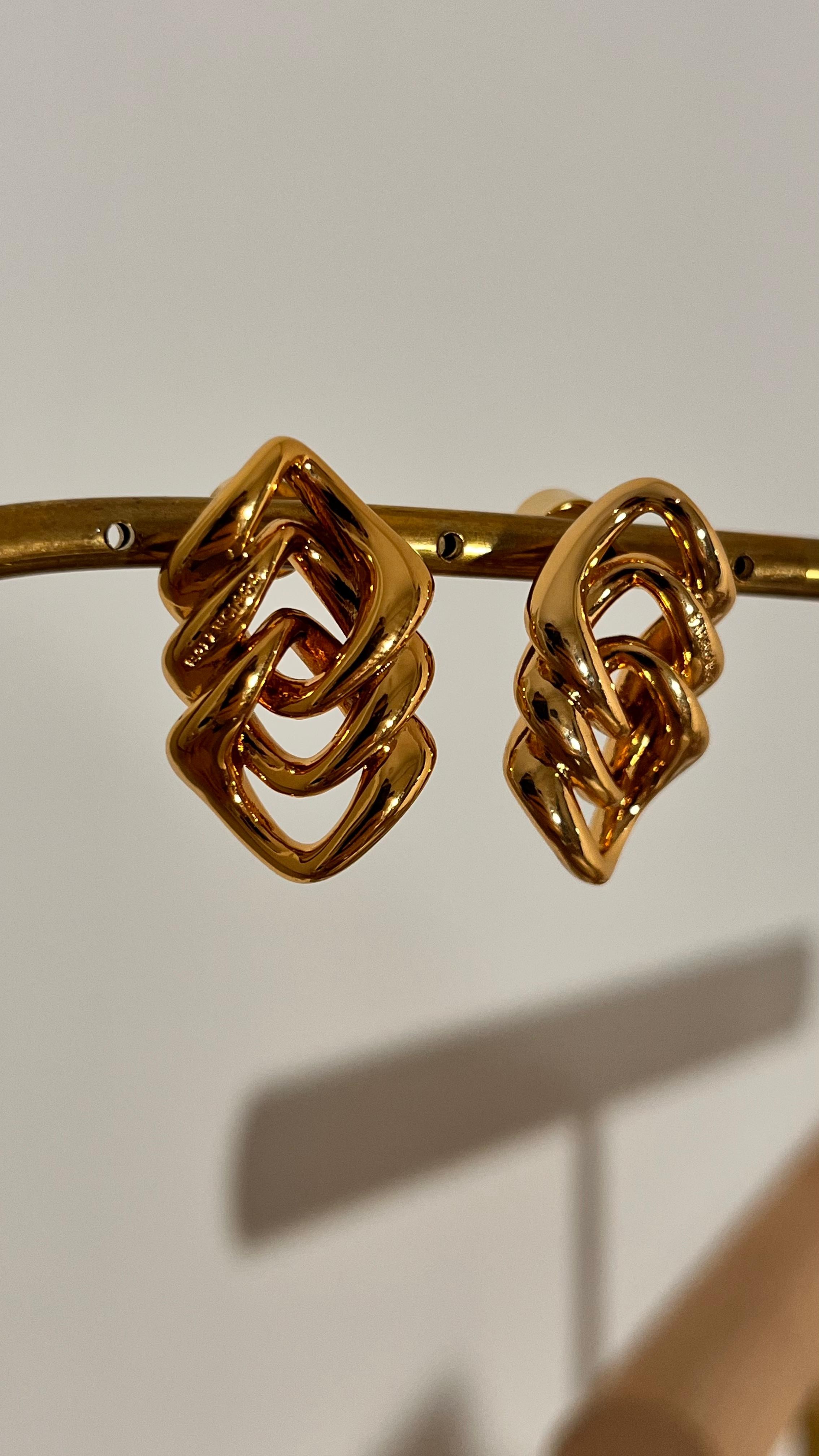 Blncg.Gold Sarmal Küpe