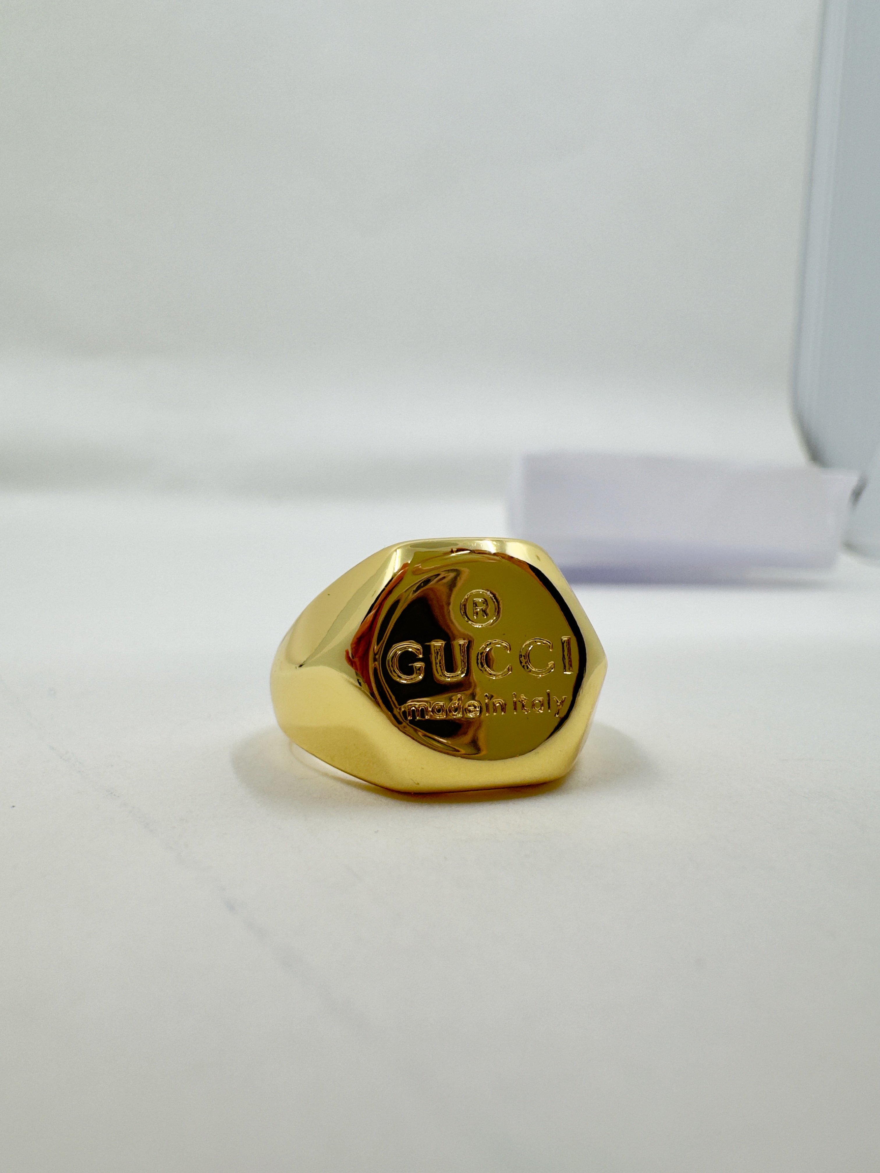Gcci. Gold Logo Yüzük