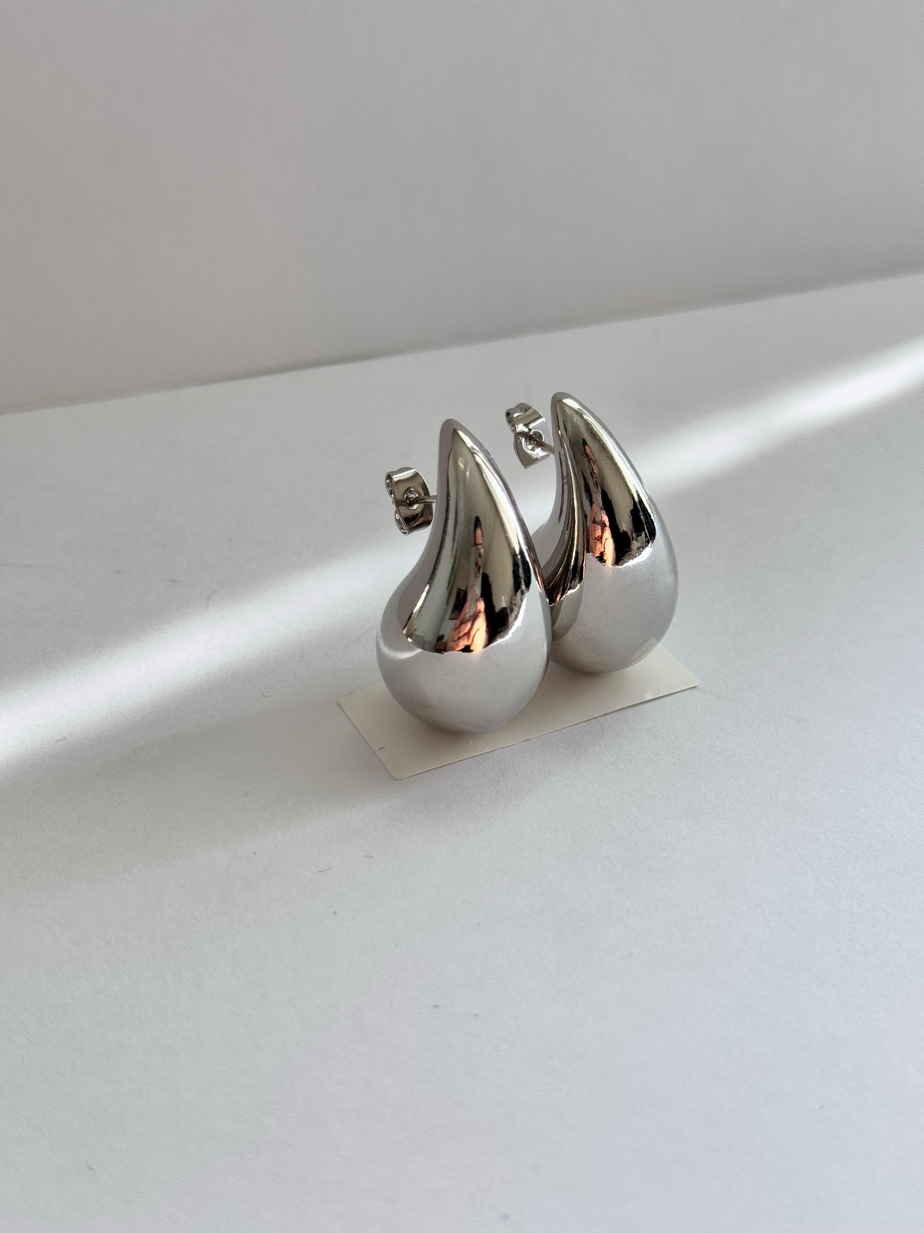 Botte. Silver Damla Küpe