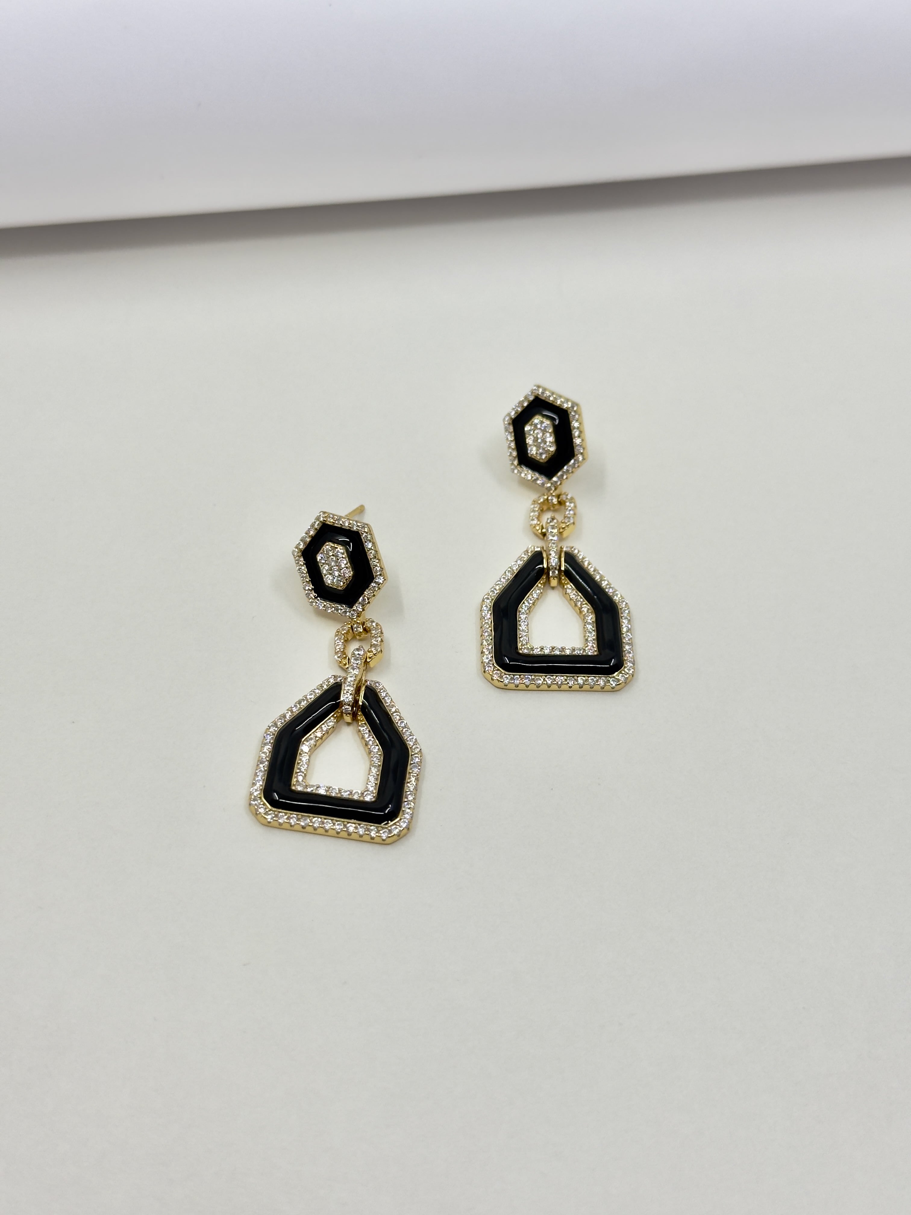 Gold Black Enamel Küpe