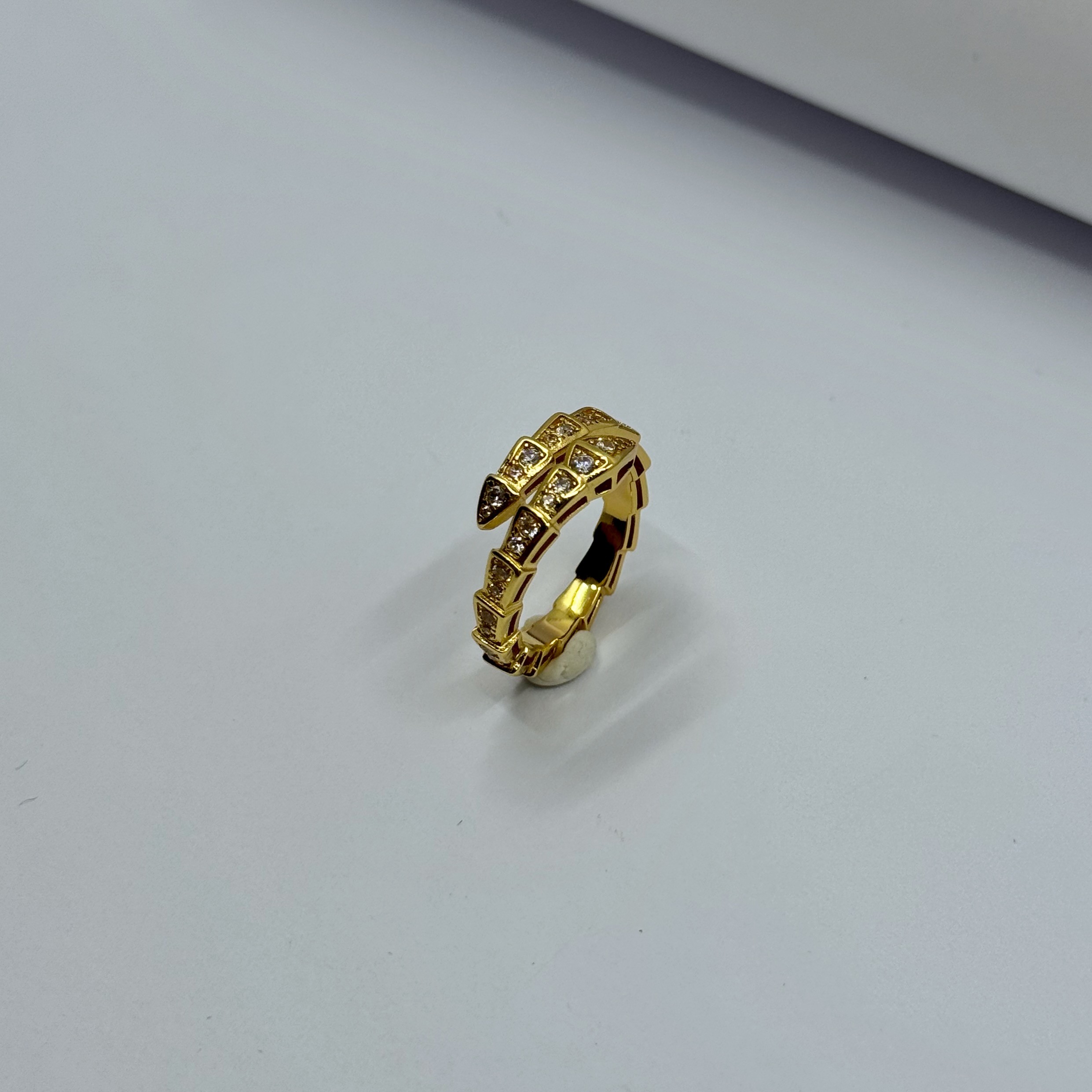 Gold Serpenti M Size Yüzük