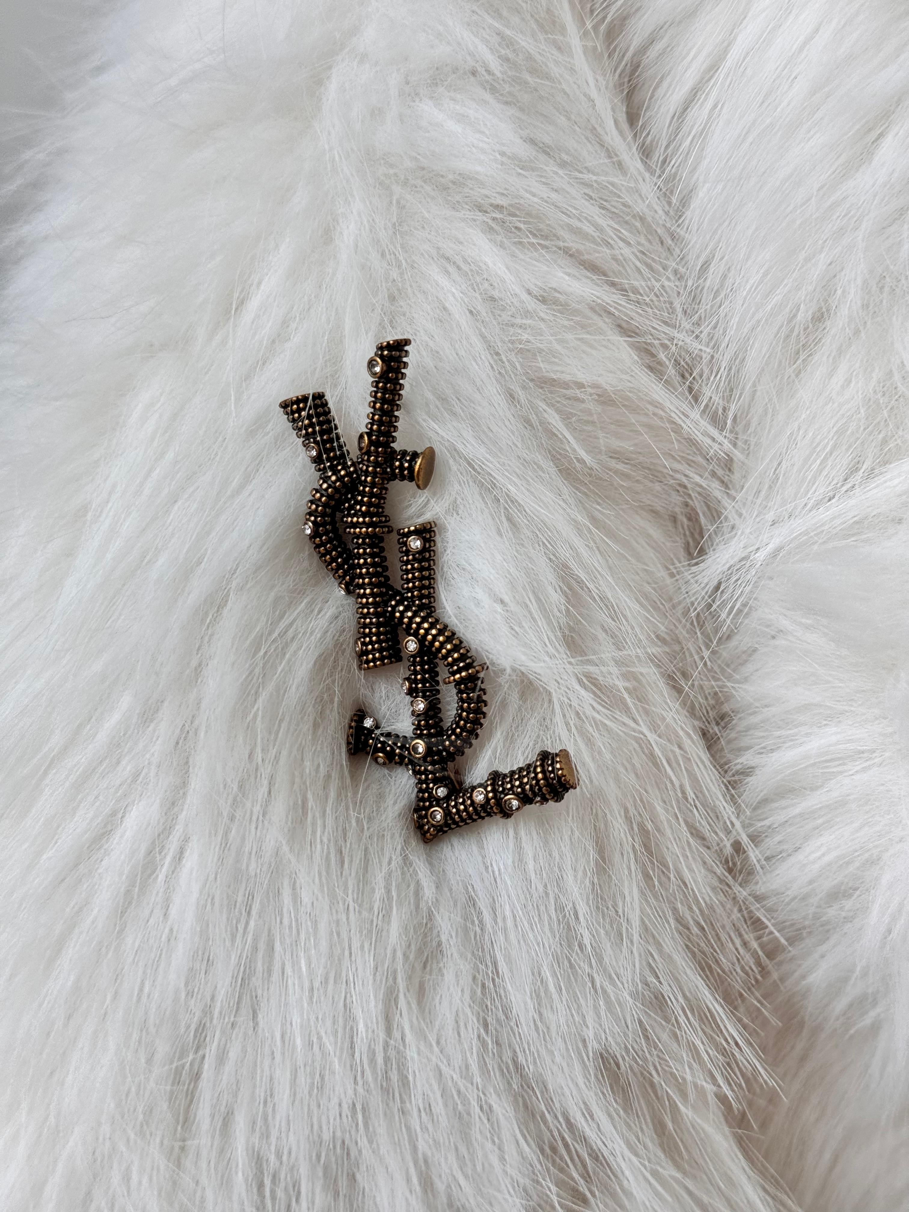 YSL. Logo Broş