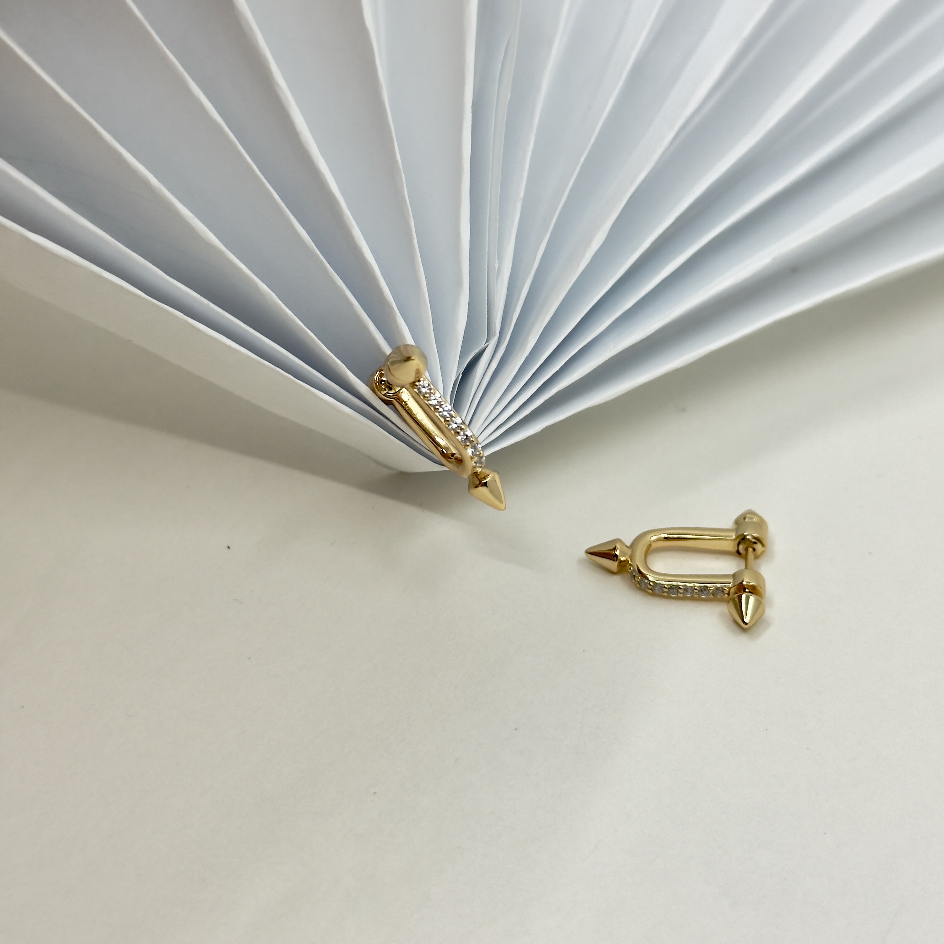 Prem. Tiff.Co Titan Gold Küpe