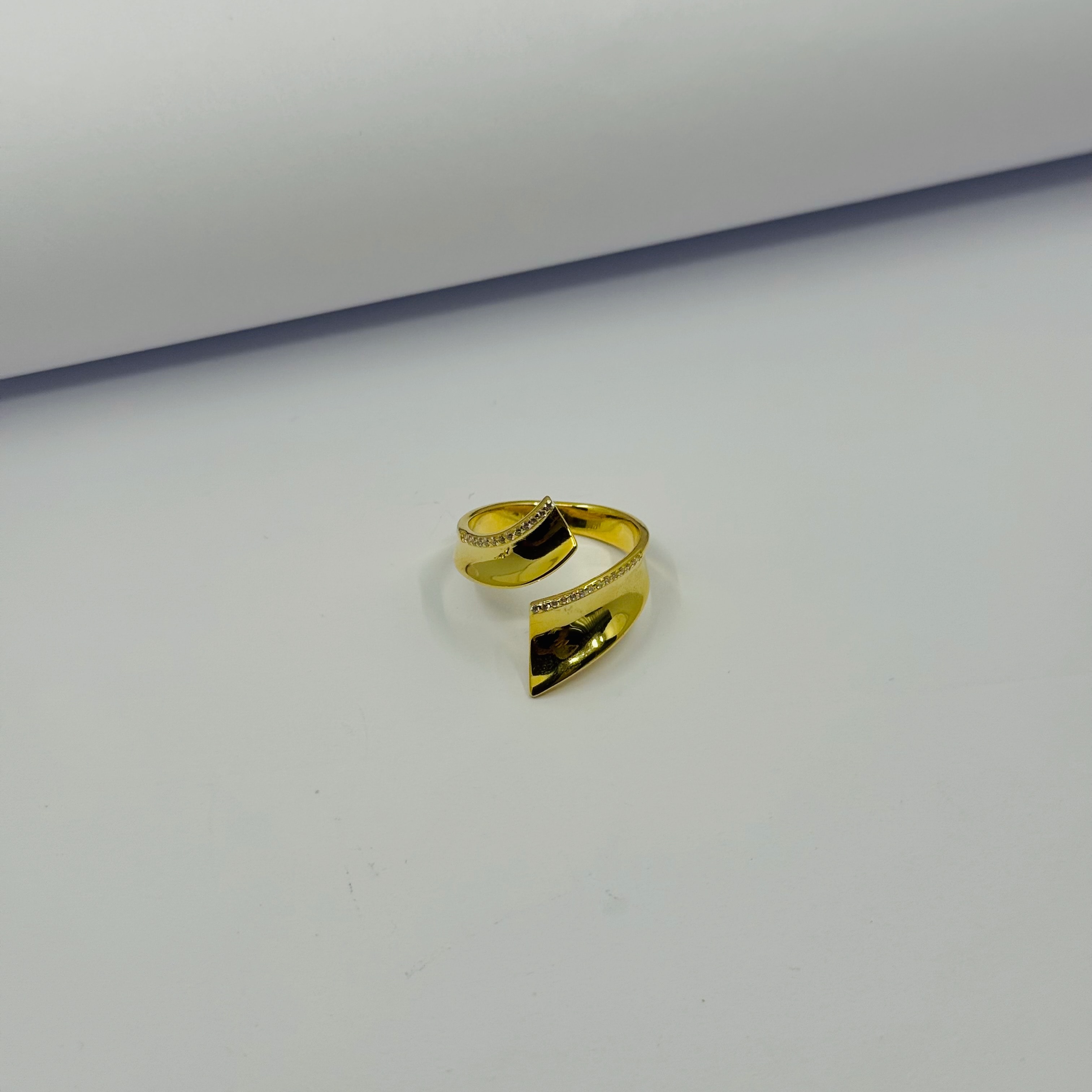 Gold Zephyr Yüzük