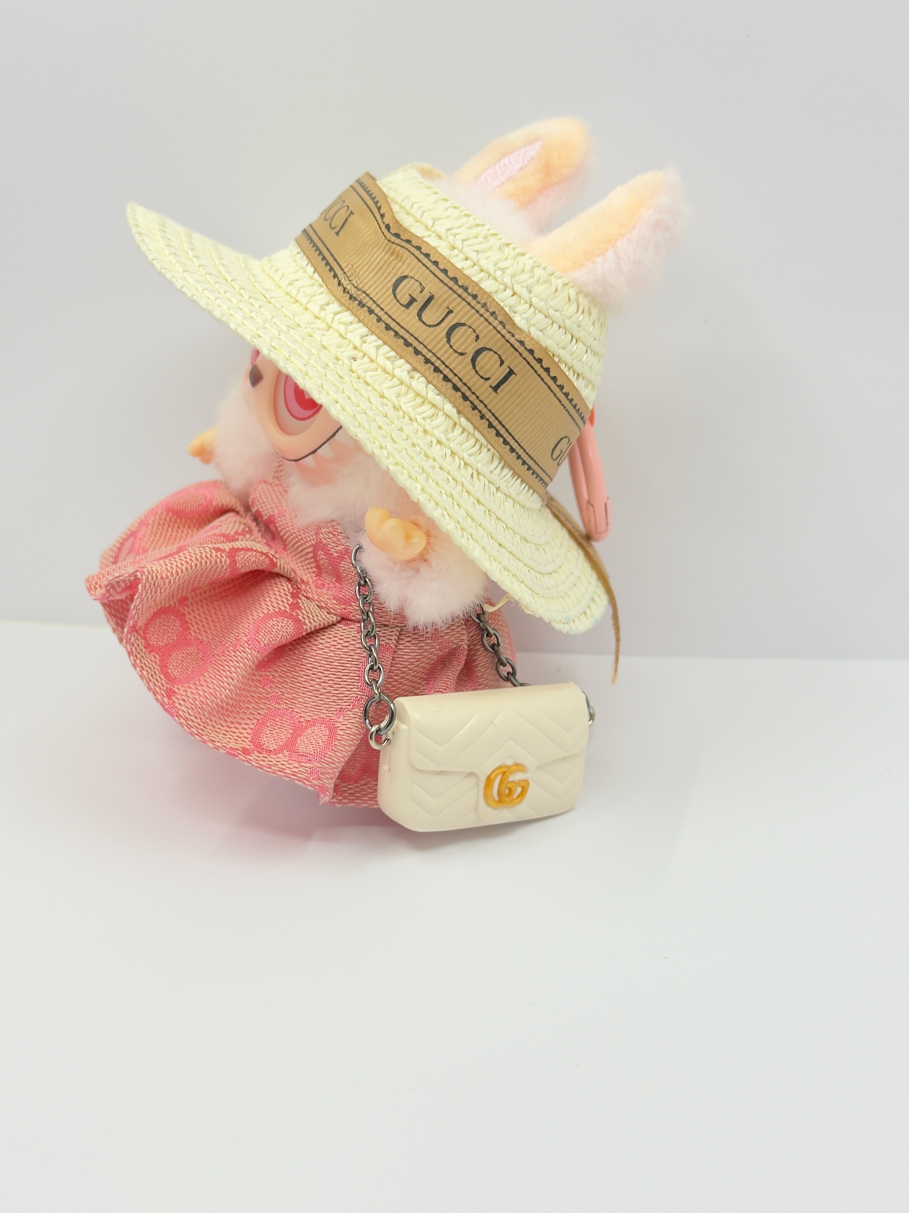 Pembe Gcci Elbiseli Labubu