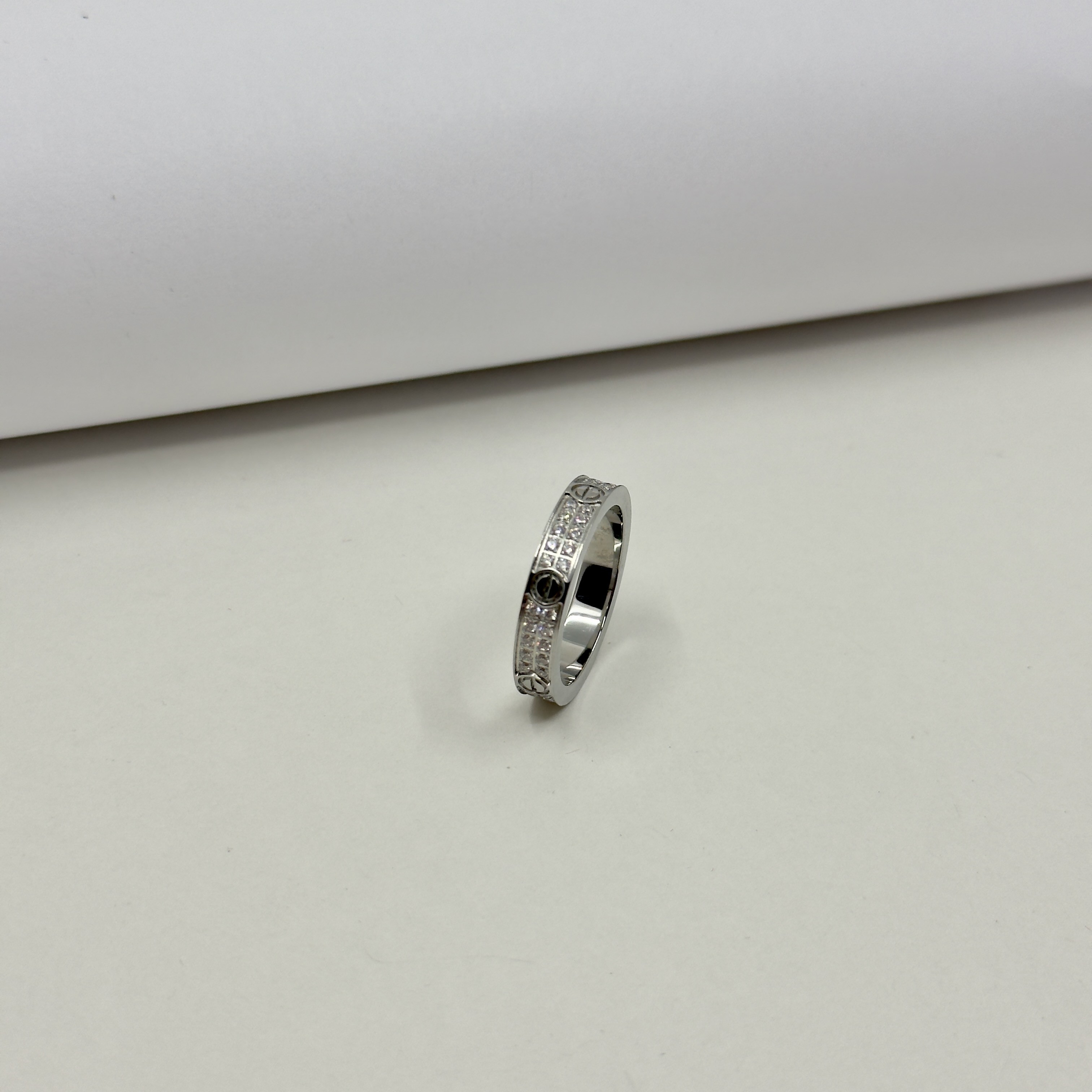 Crt. Silver Taşlı Mini Love Yüzük