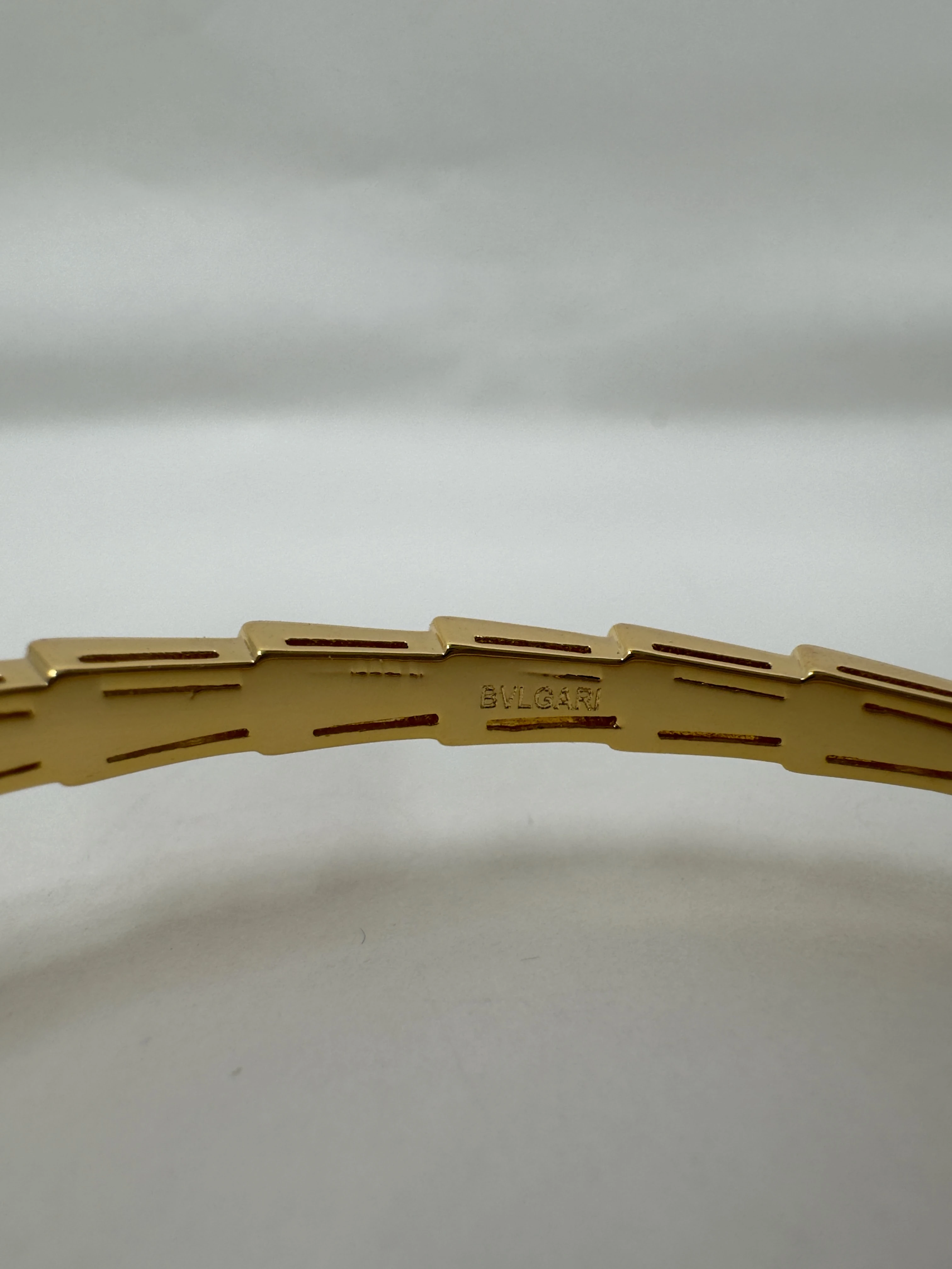 Bvl. Gold Bordo Detay Serpenti Bileklik