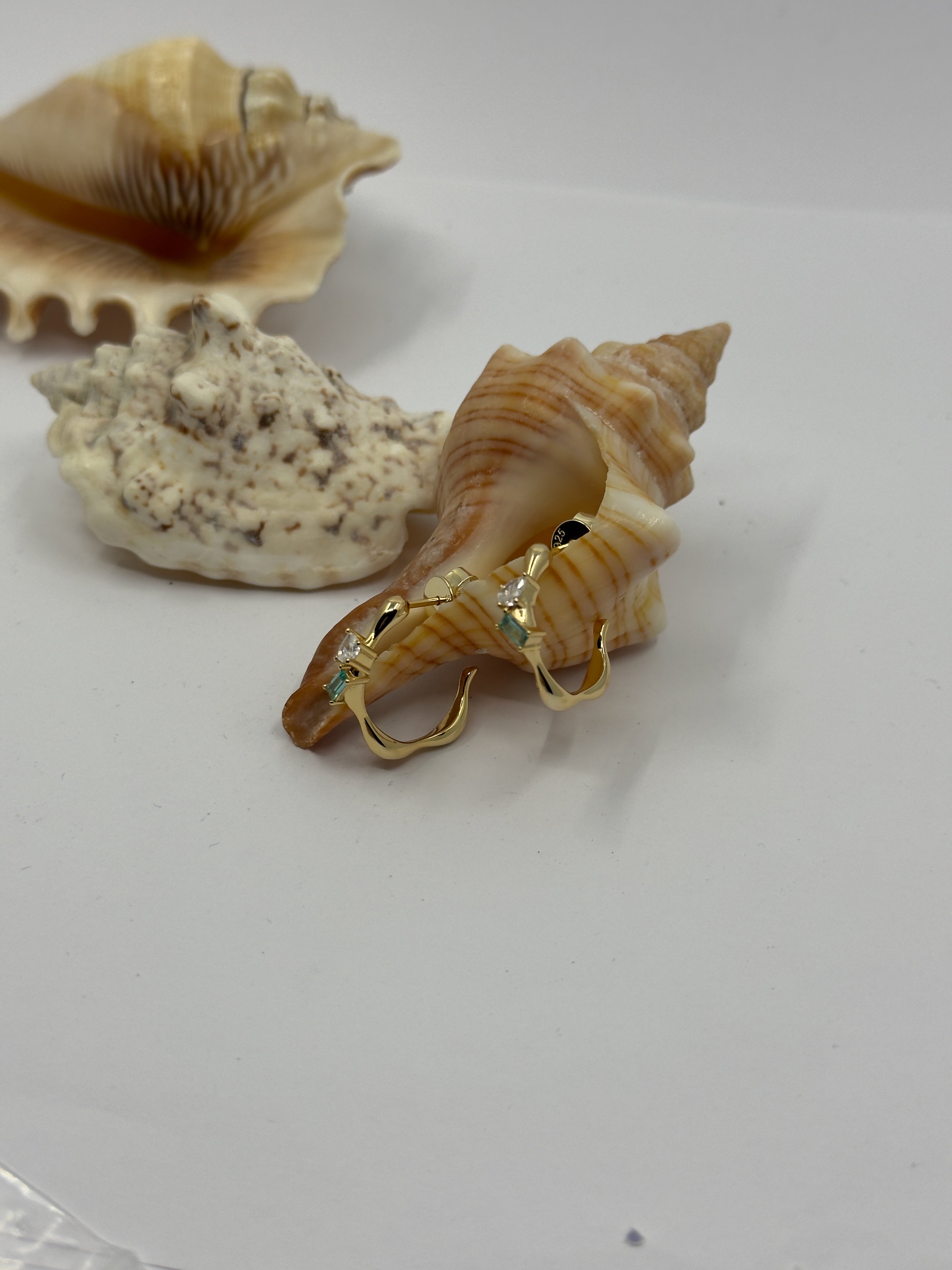 Aqua Işık Gold Küpe