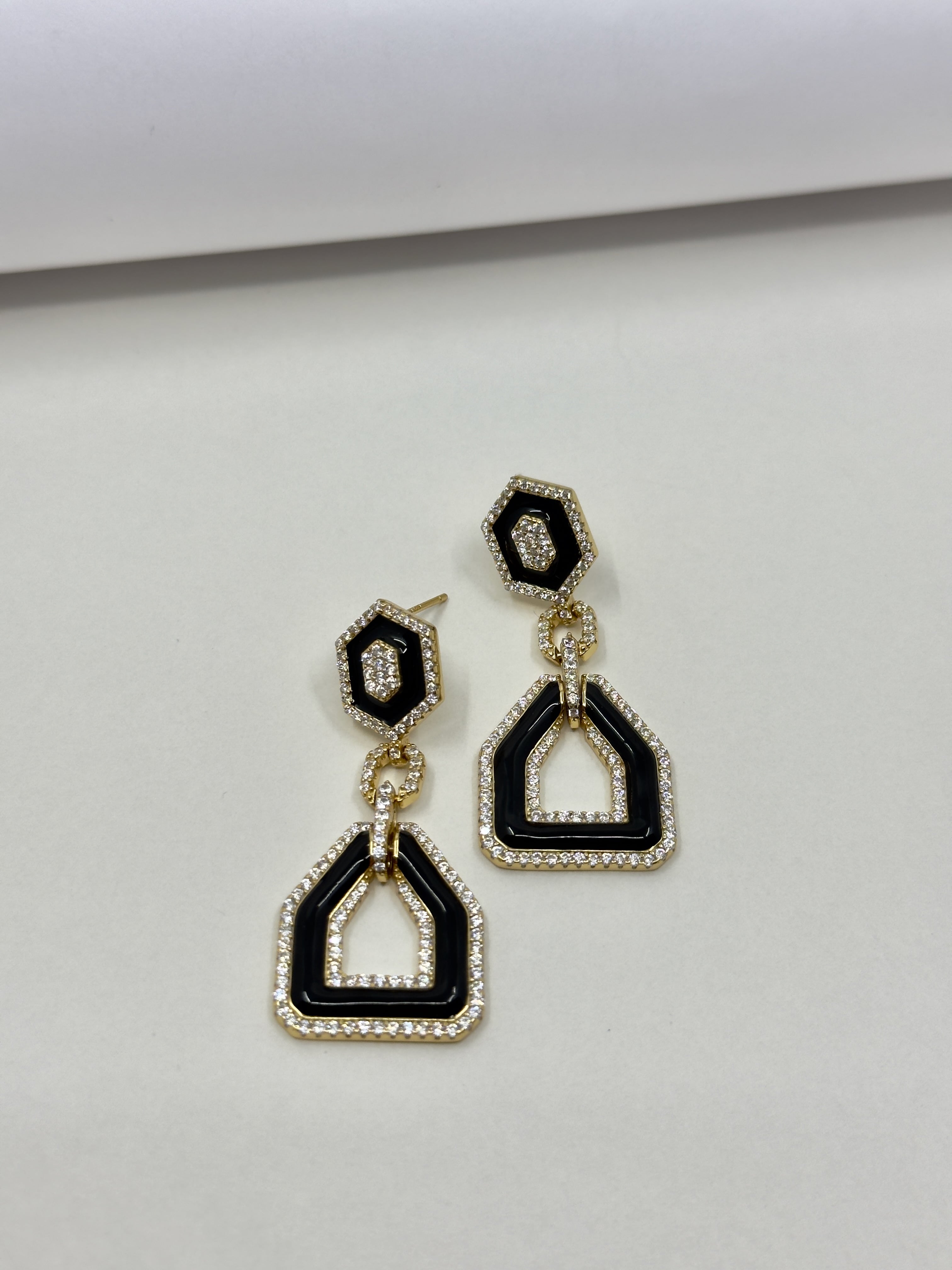 Gold Black Enamel Küpe