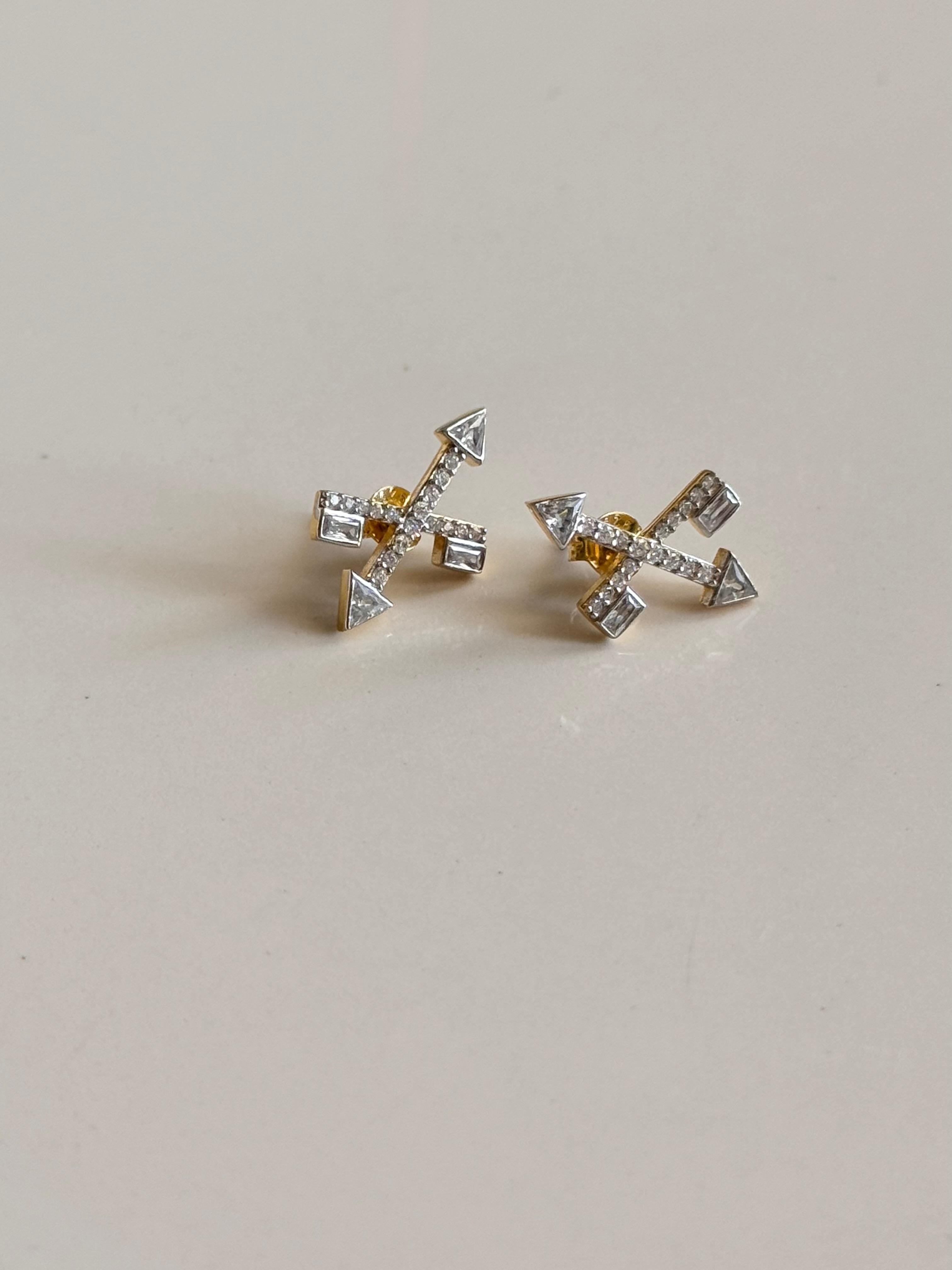 Casual. Gold Cross Küpe