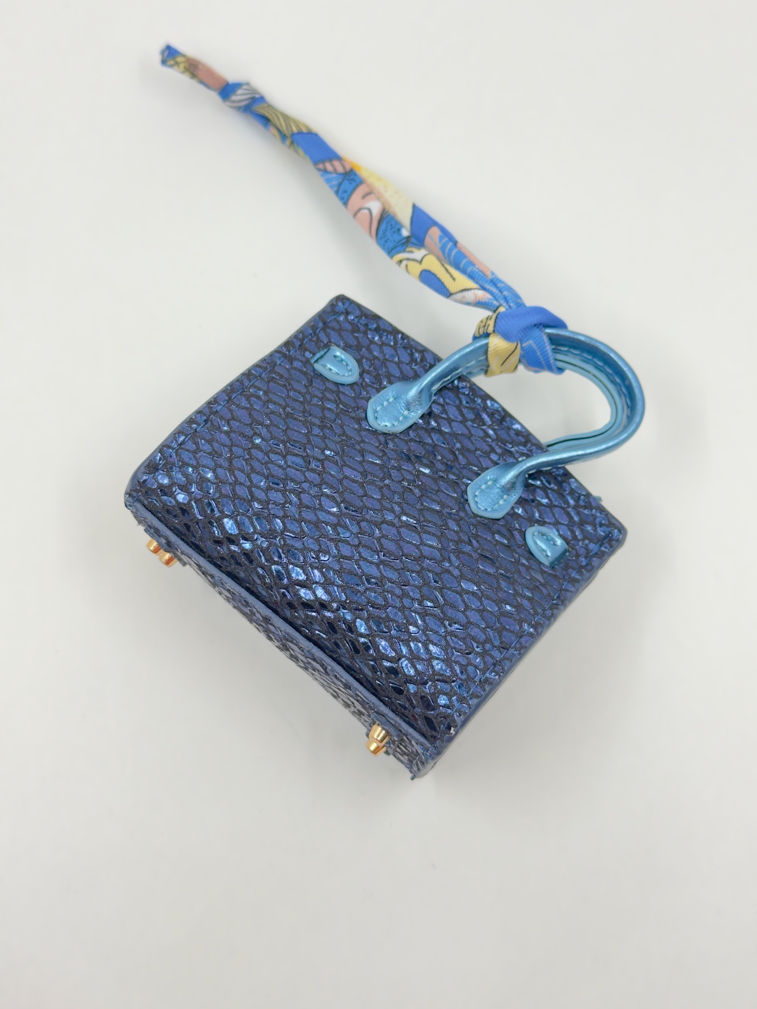 Hrms. Balık Pulu Mavi Birkin Bag Charm