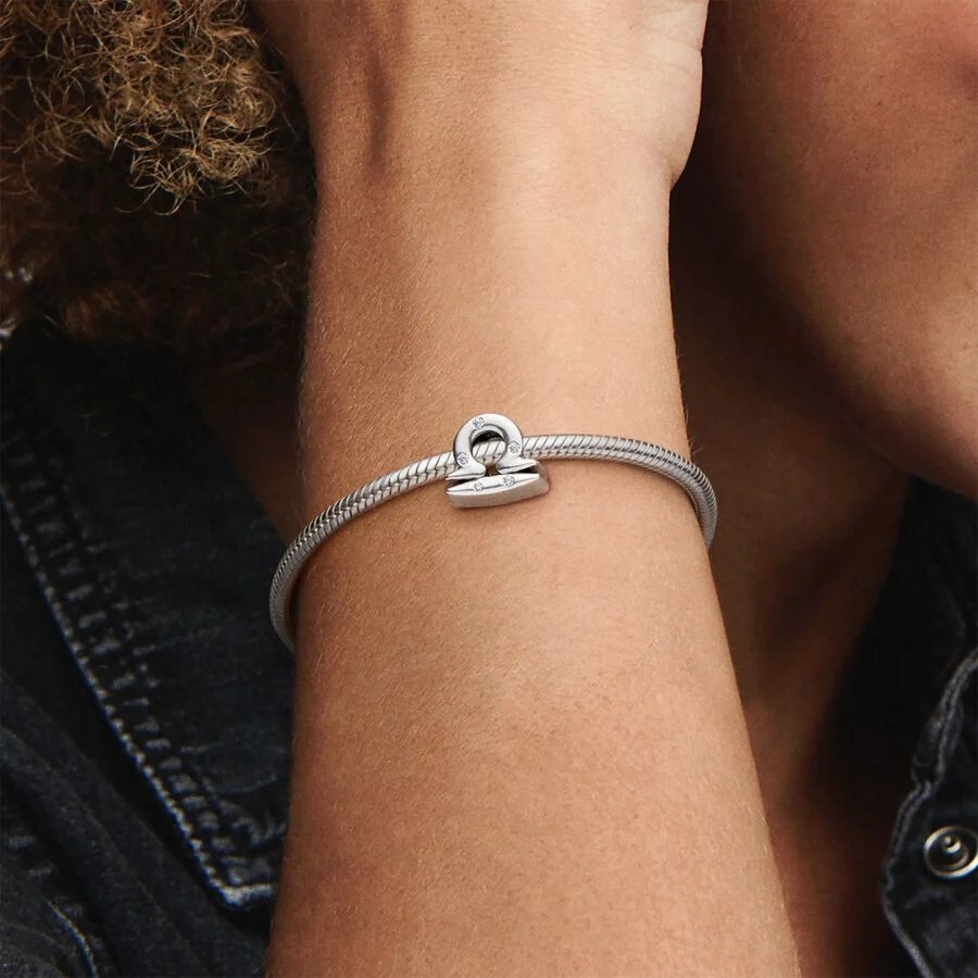 Terazi Burcu Charm