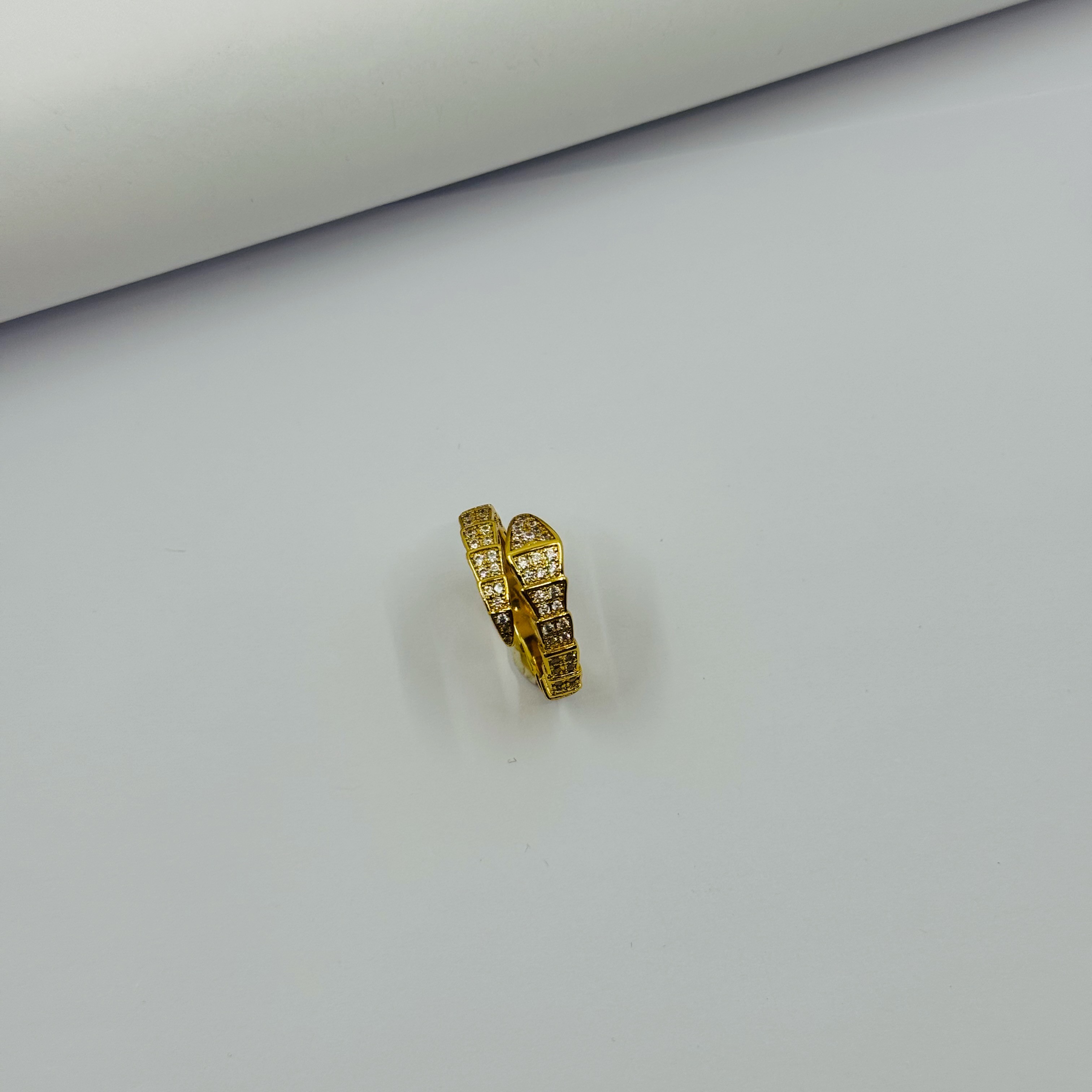 Gold Viper M Size Yüzük