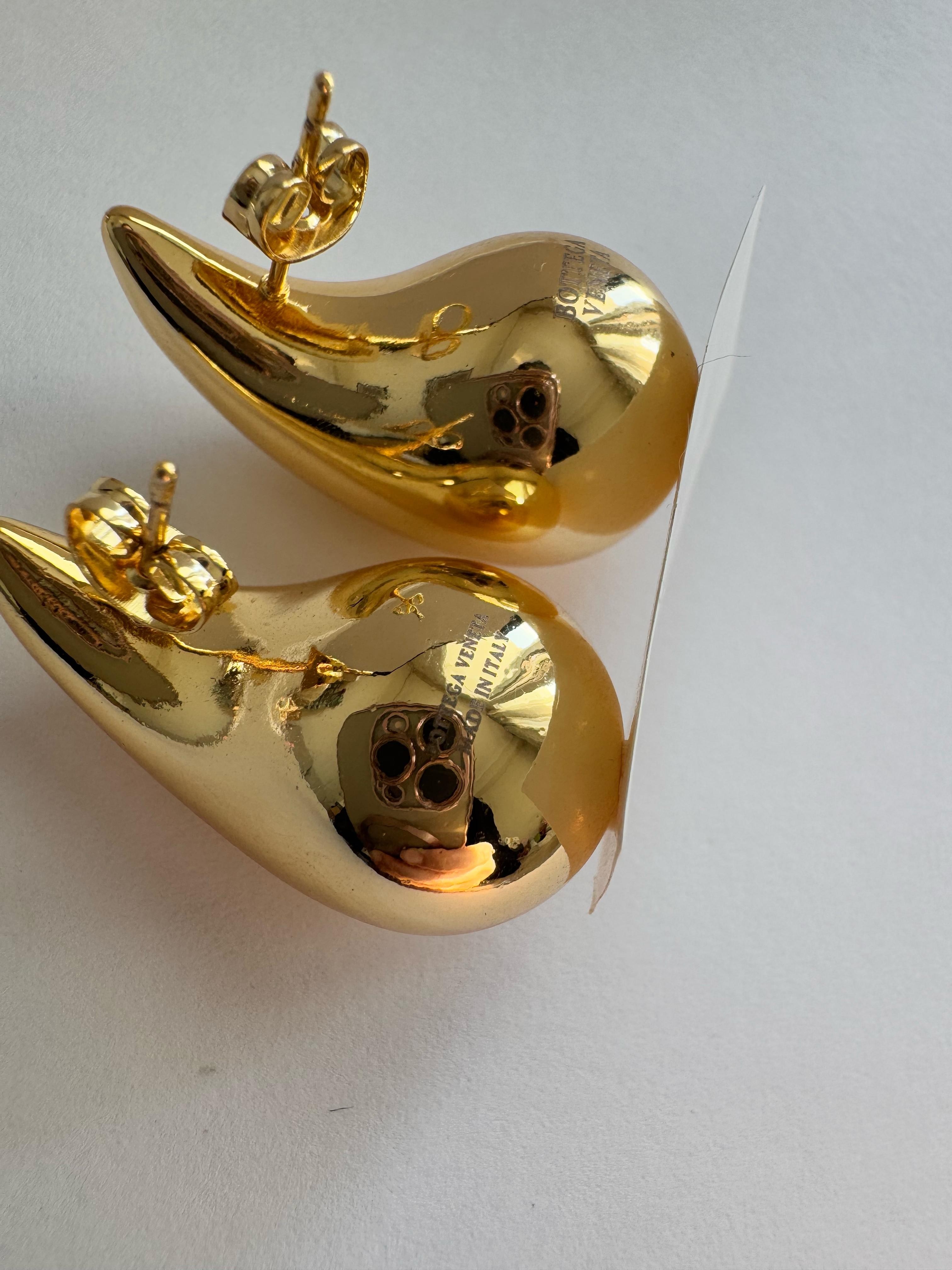 Botte. Gold Damla Küpe