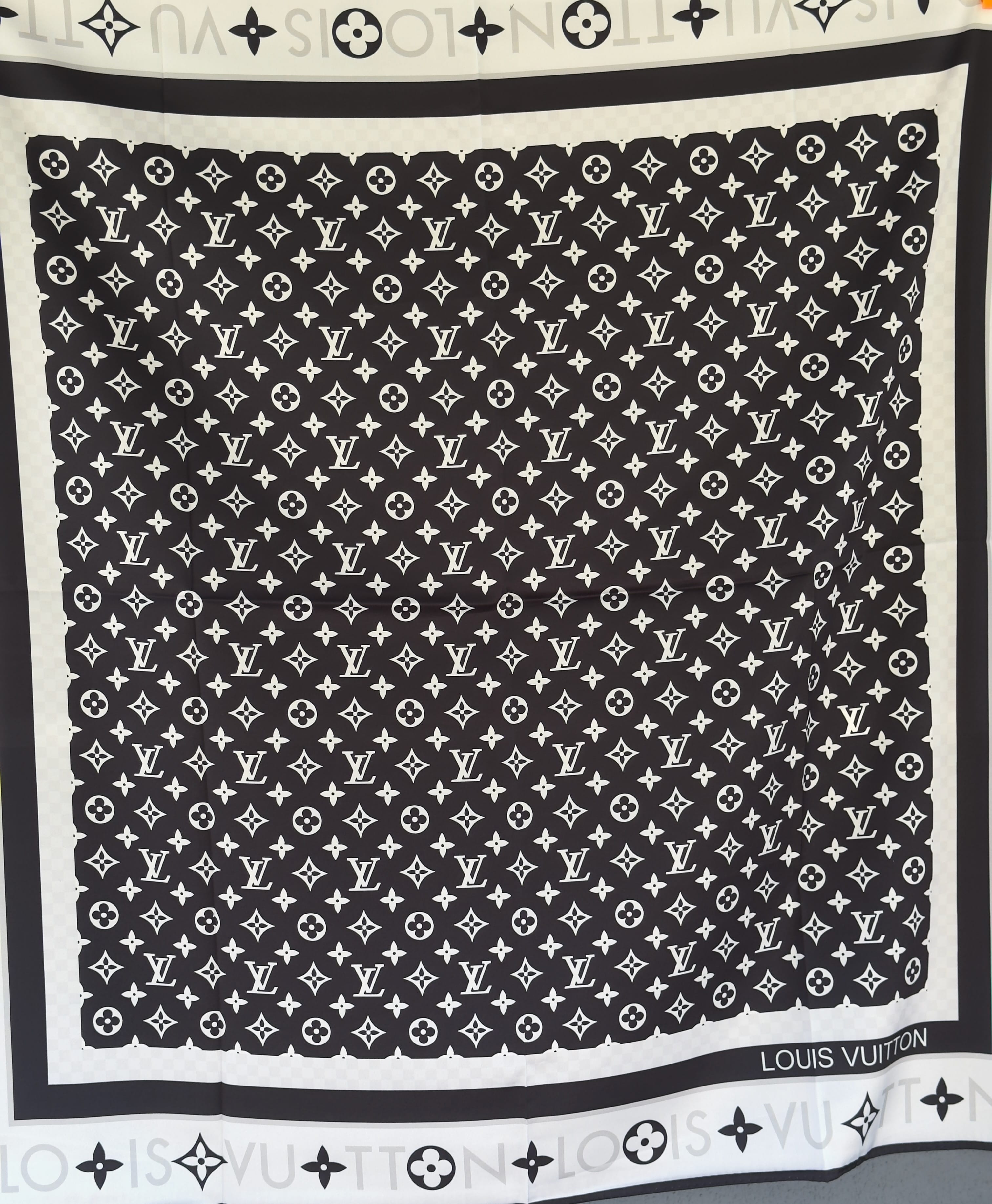 Monogram Noir & Blanc İpek Şal