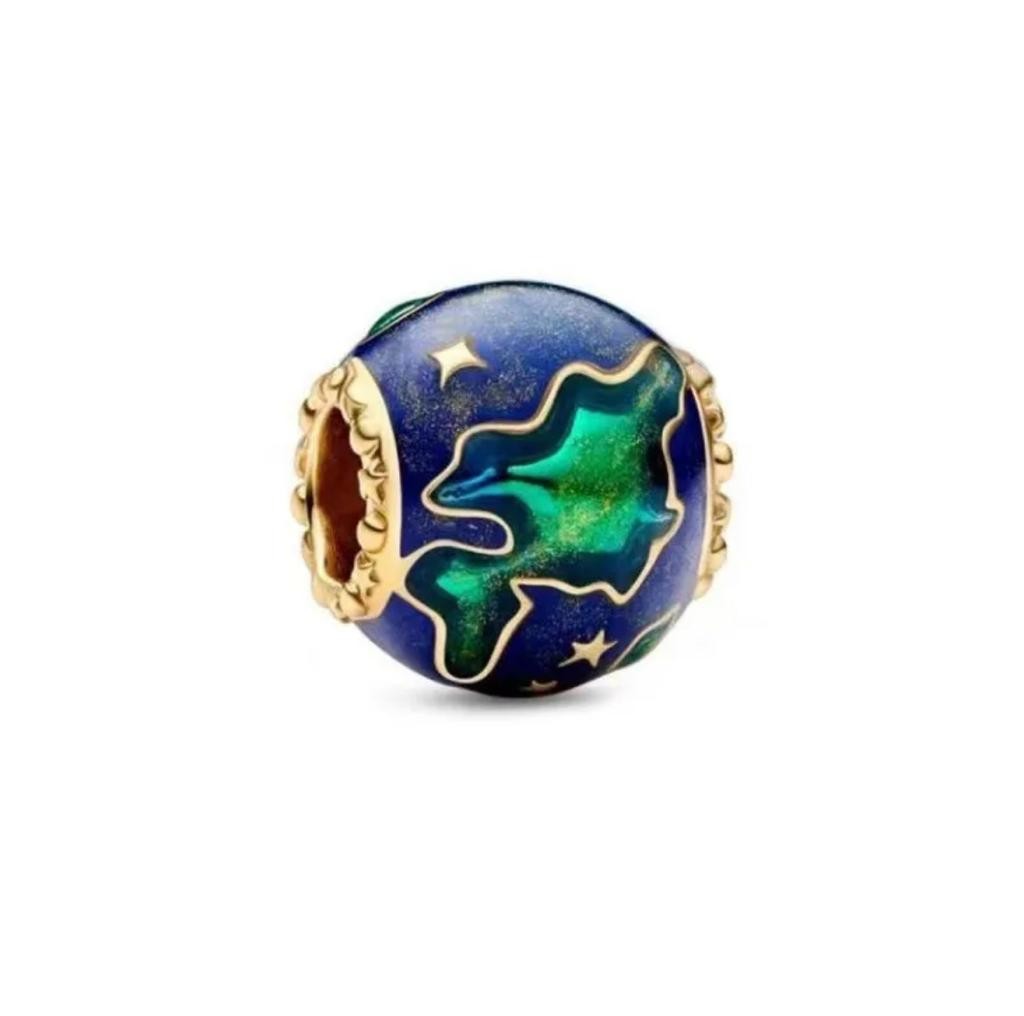 Mavi Bulutsu Gezegen Charm