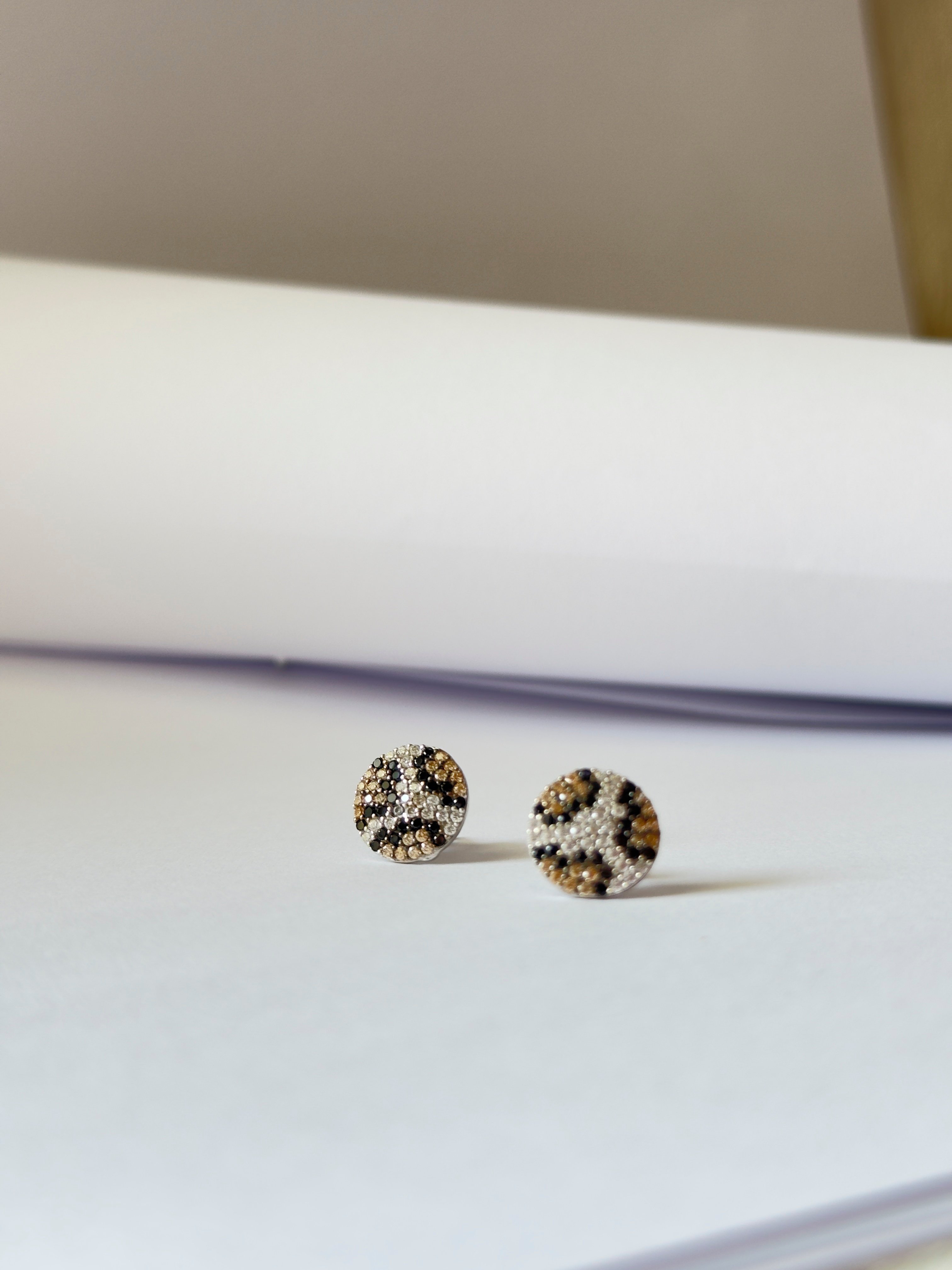 Nebula. Leopard Stud Küpe