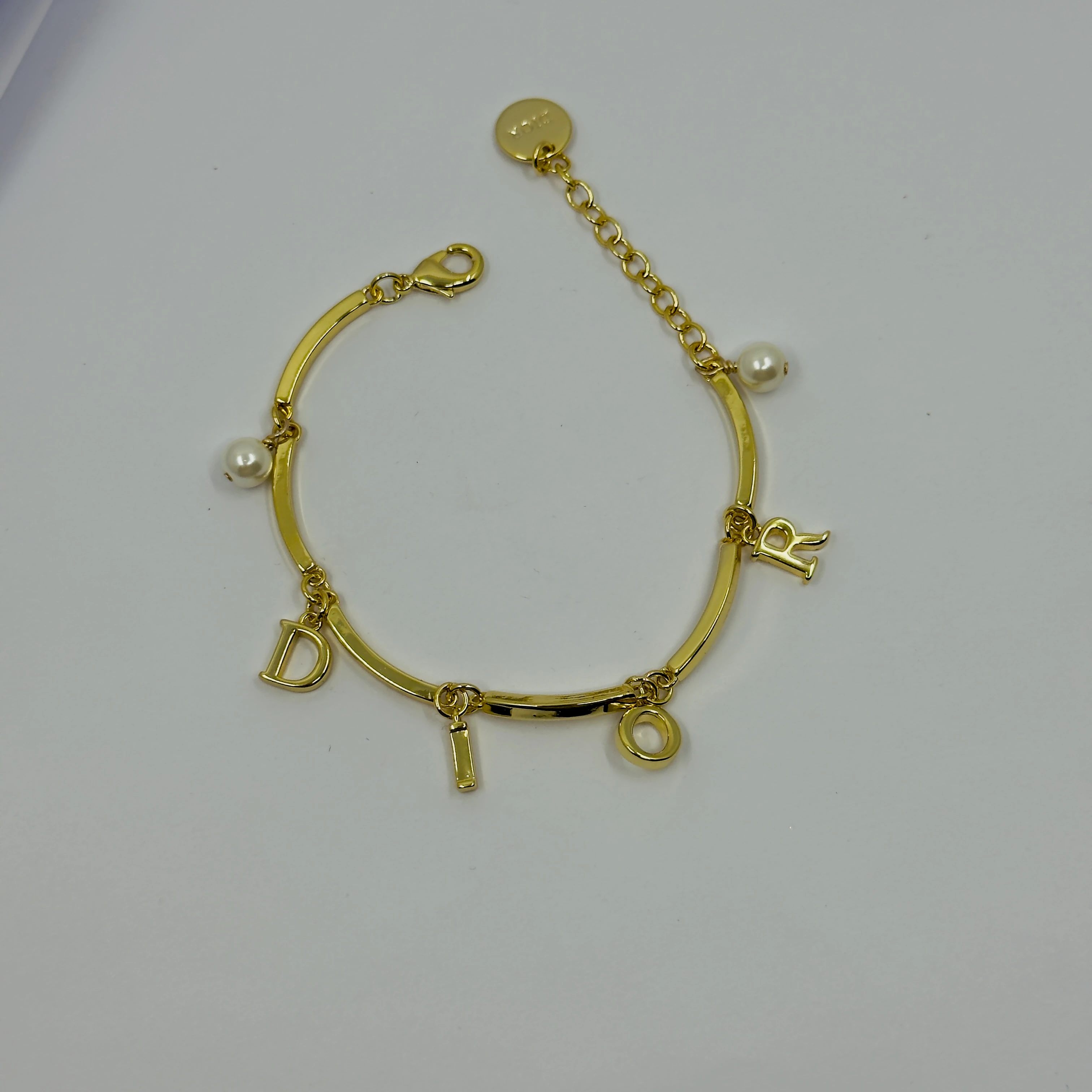D*or Gold Letter Bileklik