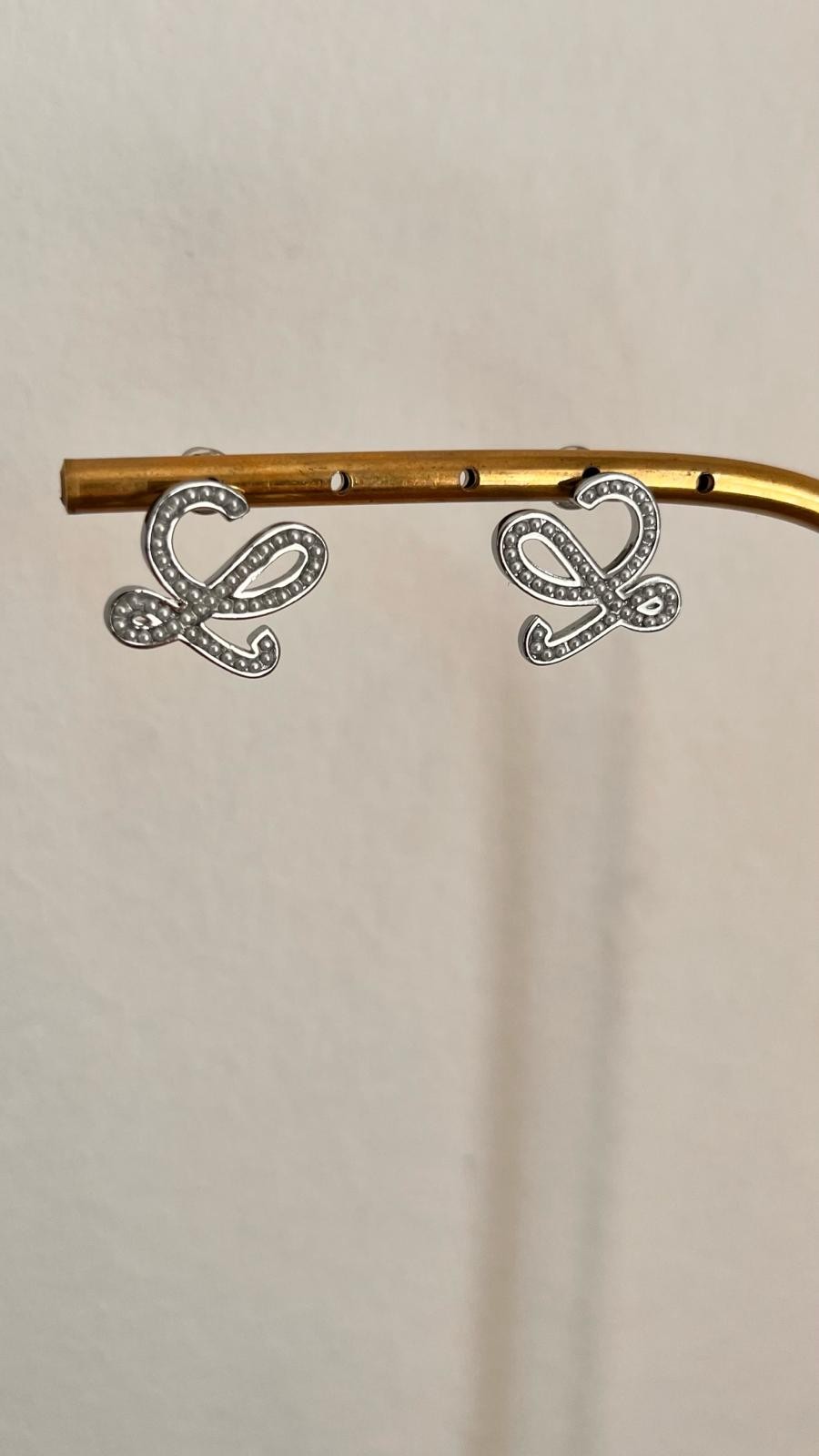 Lowe İnci Detay Silver Logo Küpe