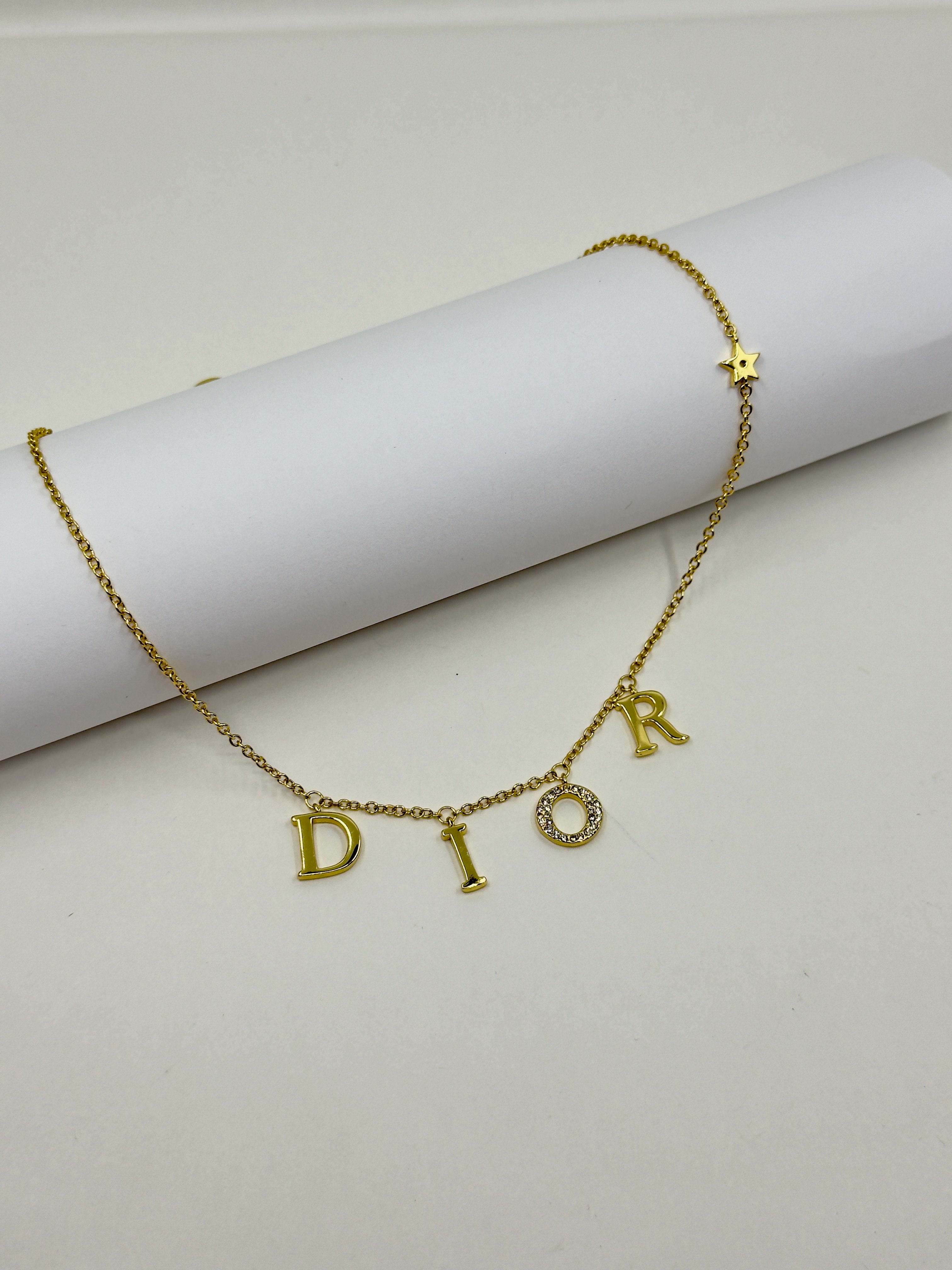 D*or. Revoltn Gold Kolye