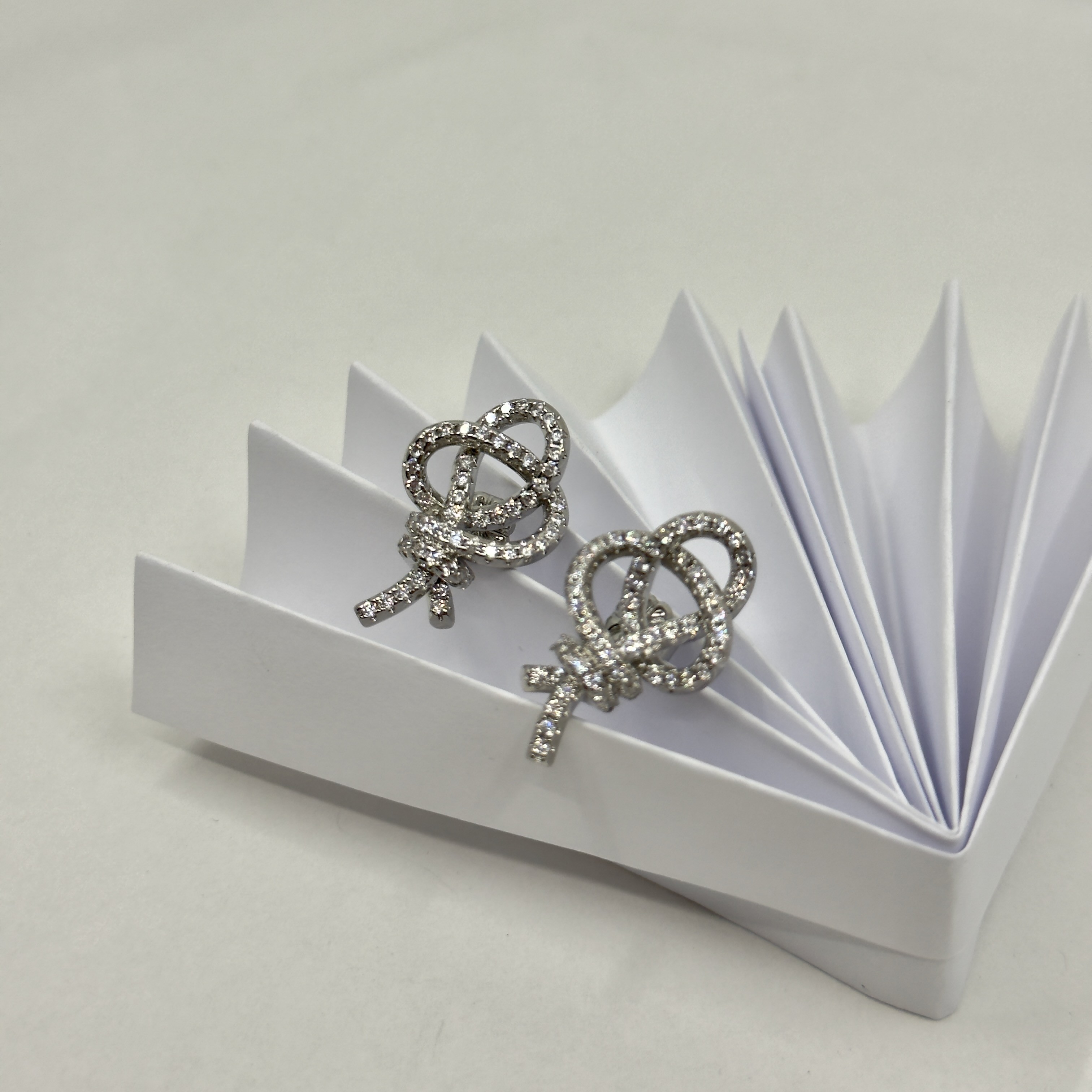 Tiff.Co. Silver Taşlı Key Küpe