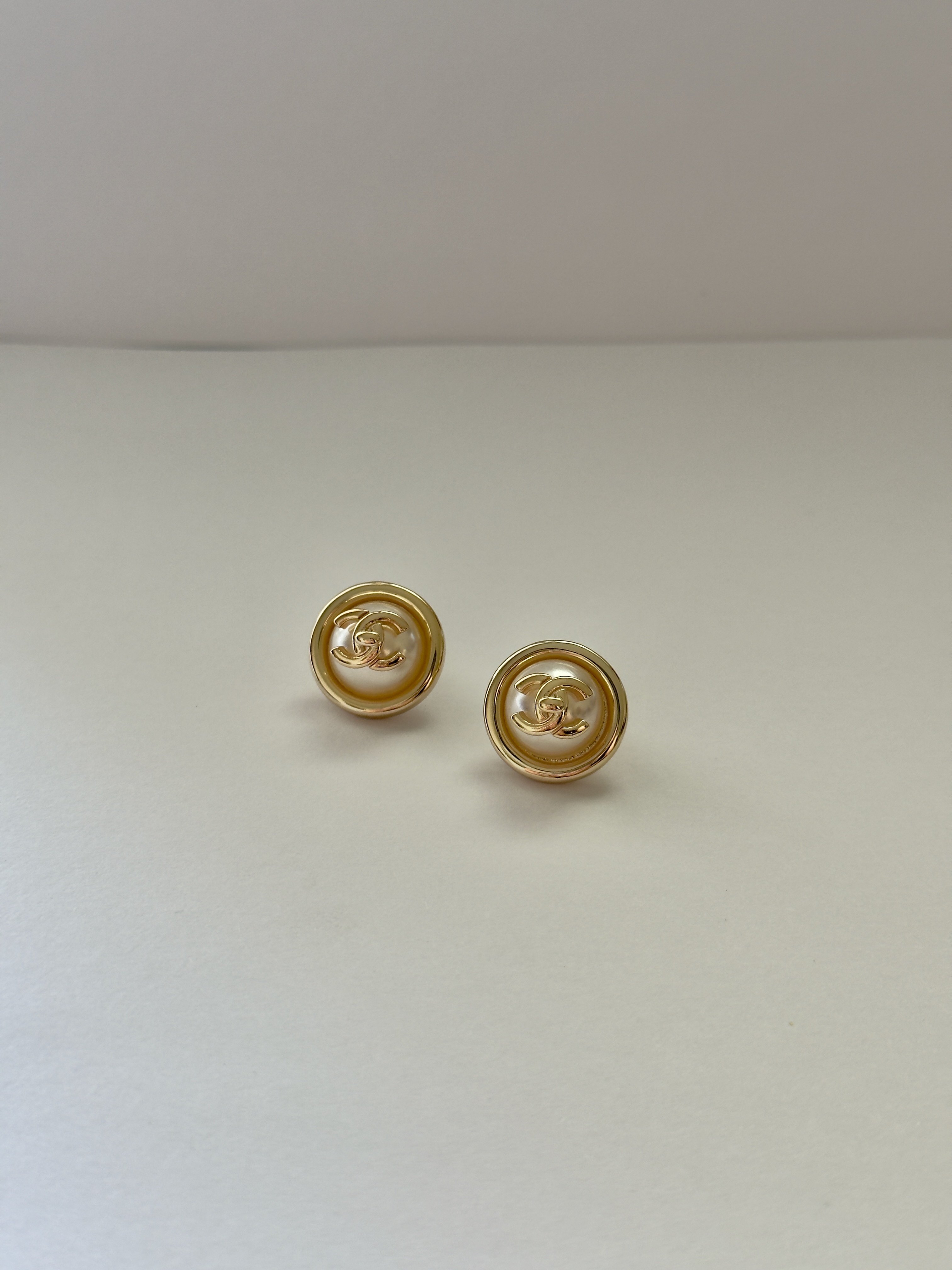 Chnl. Ekol Gold Küpe