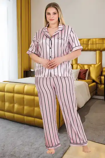 Büyük Beden Lüks Saten Premium Comfort Serisi Yumuşak Dokulu Önden Düğmeli Alt Üst Pijama Takımı - pembe gri