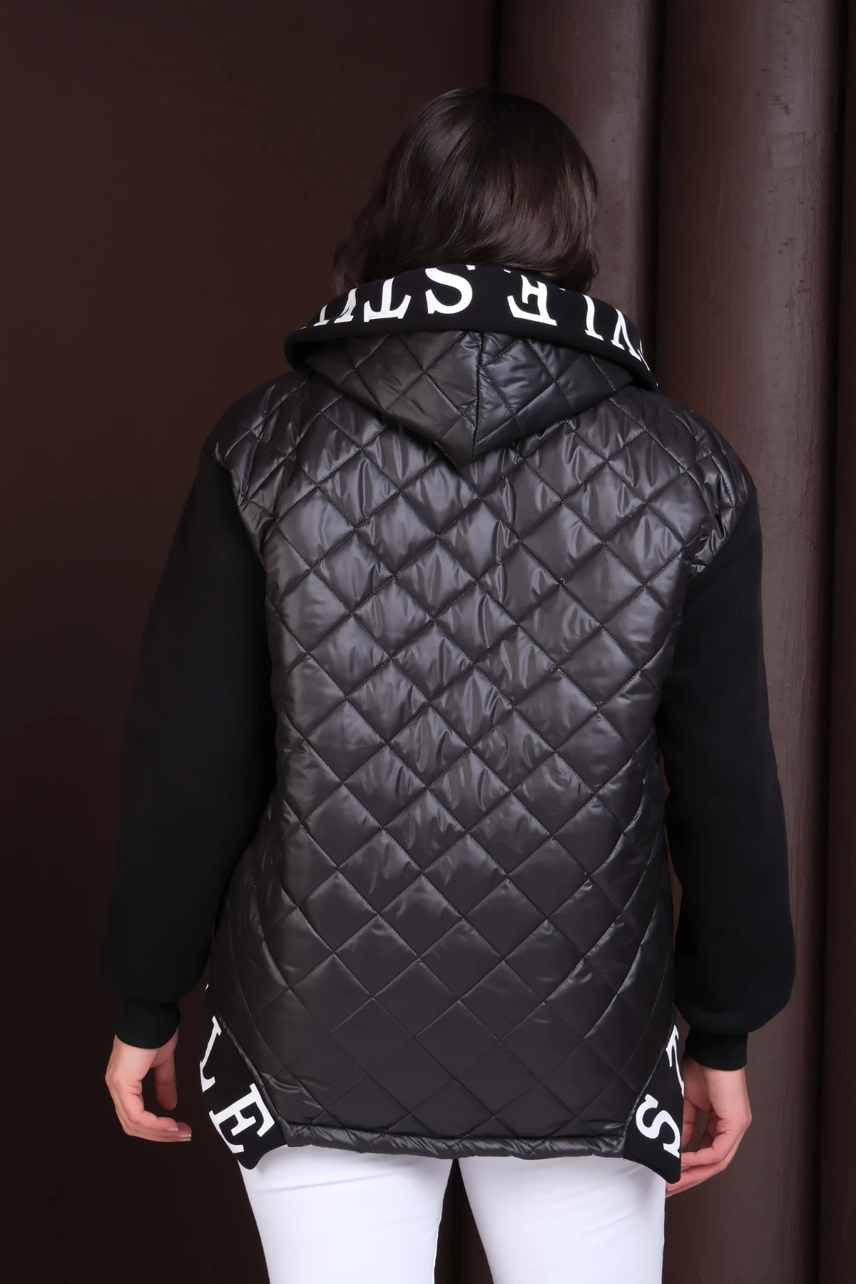 Büyük Beden Kadın 3 İplik Şardonlu Kapüşonlu Kapitone Mont – Kumaş Kollu, Sıcak ve Rahat Günlük Dış Giyim