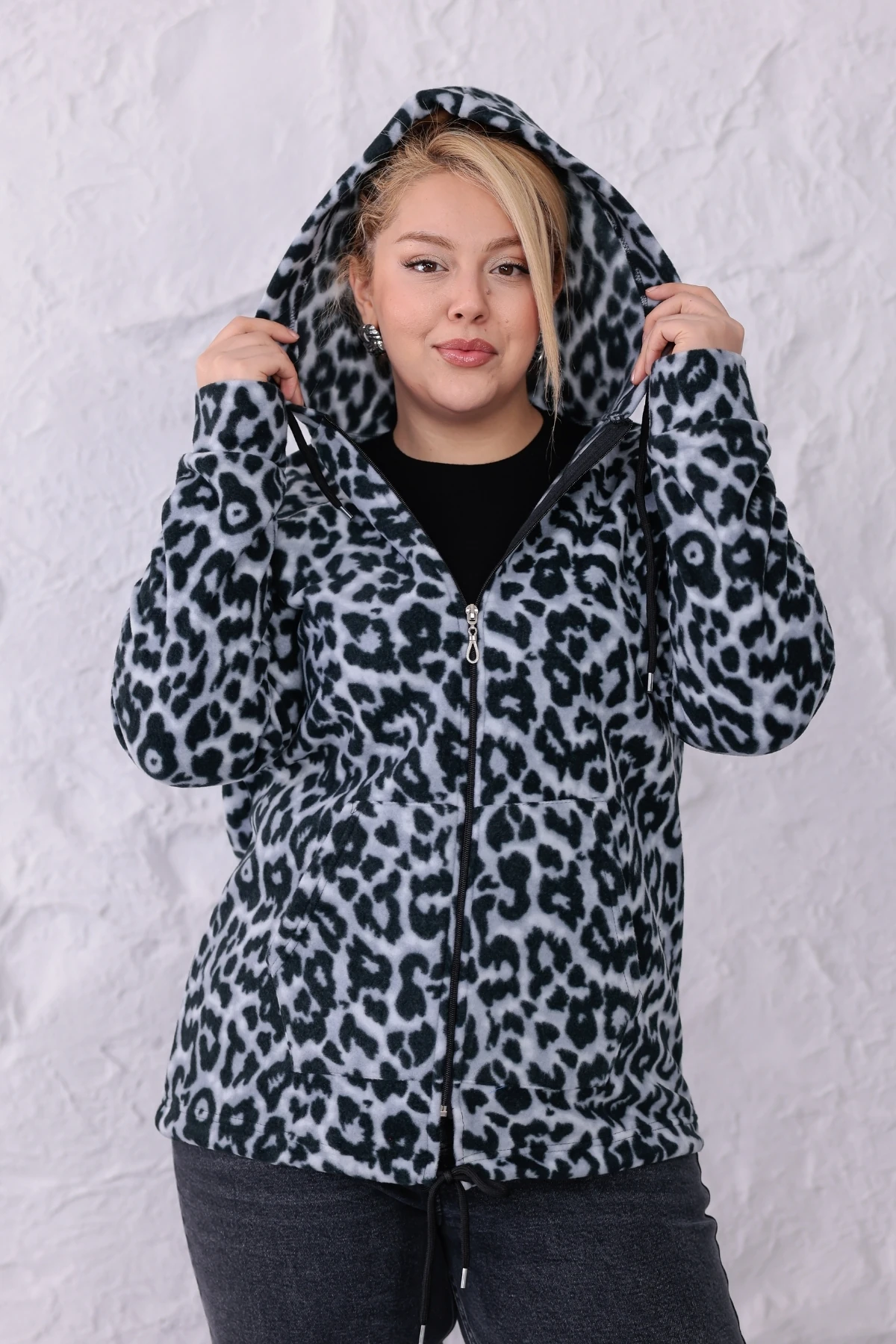Kadın Büyük Beden Sıcak Tutan Leopar Polar Kapüşonlu  Fermuarlı Sweatshirt - Gri-Leopar
